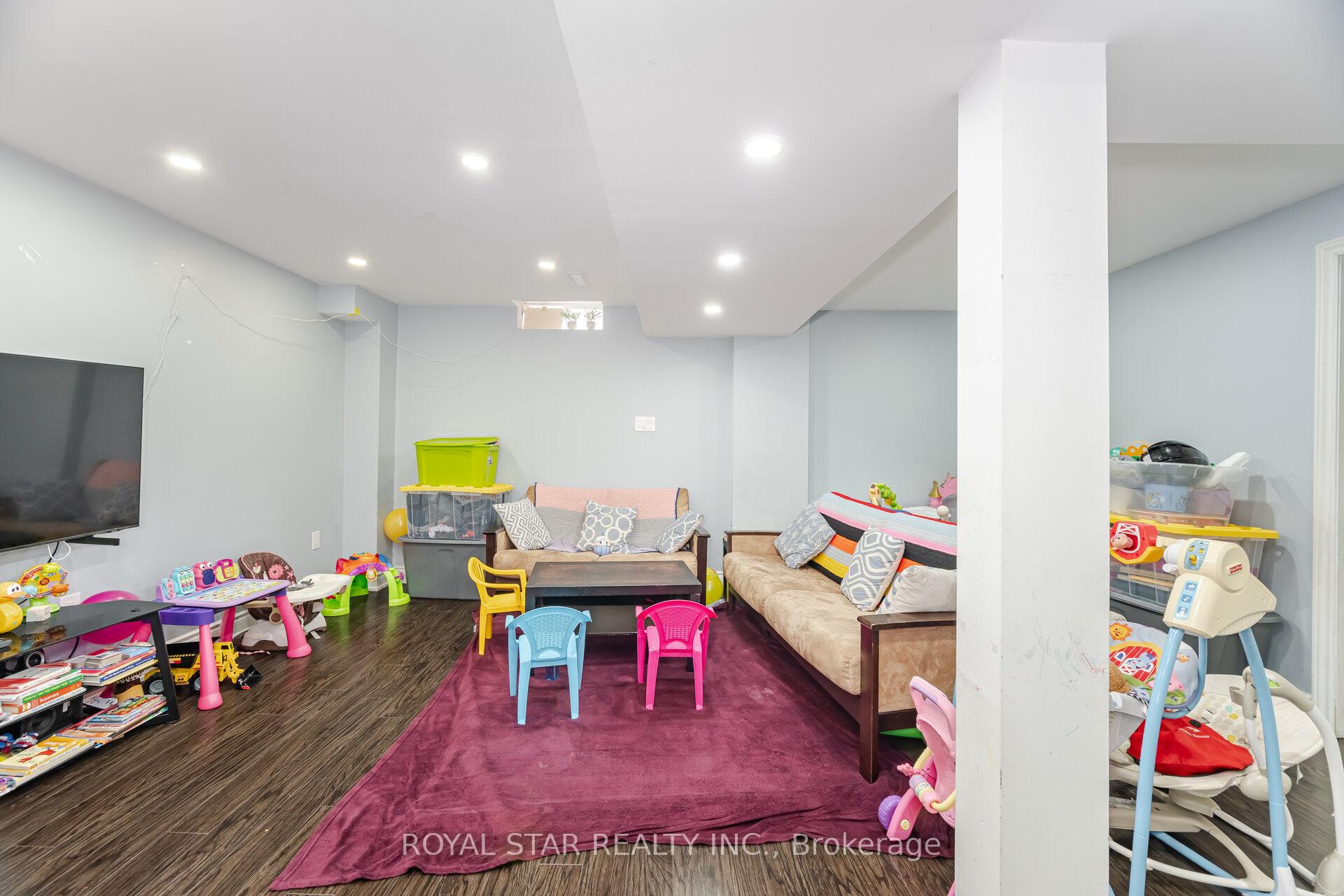 Photo 38 of 21 Baylawn Circle, Brampton, Bram East — HOMEH