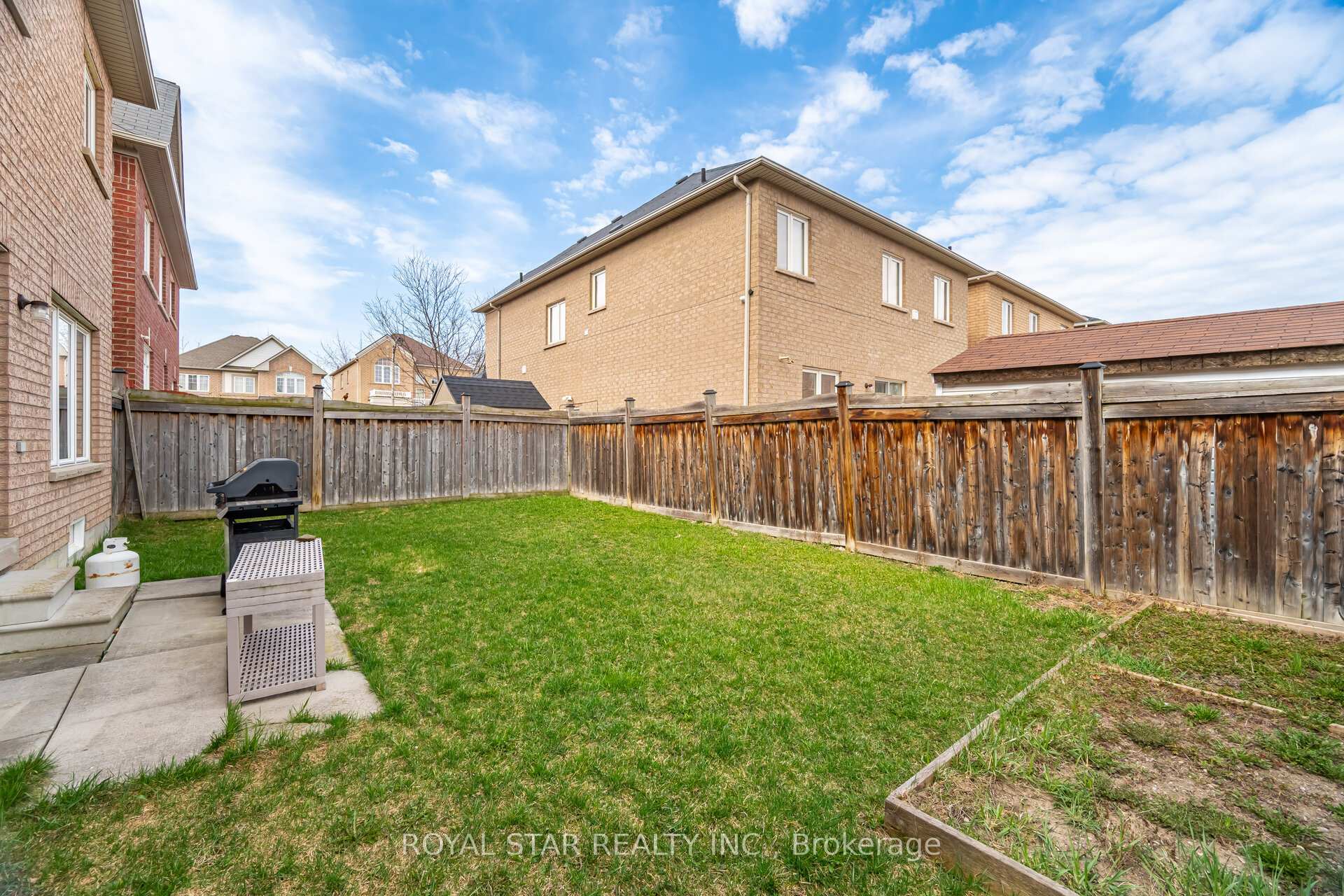 Photo 43 of 21 Baylawn Circle, Brampton, Bram East — HOMEH