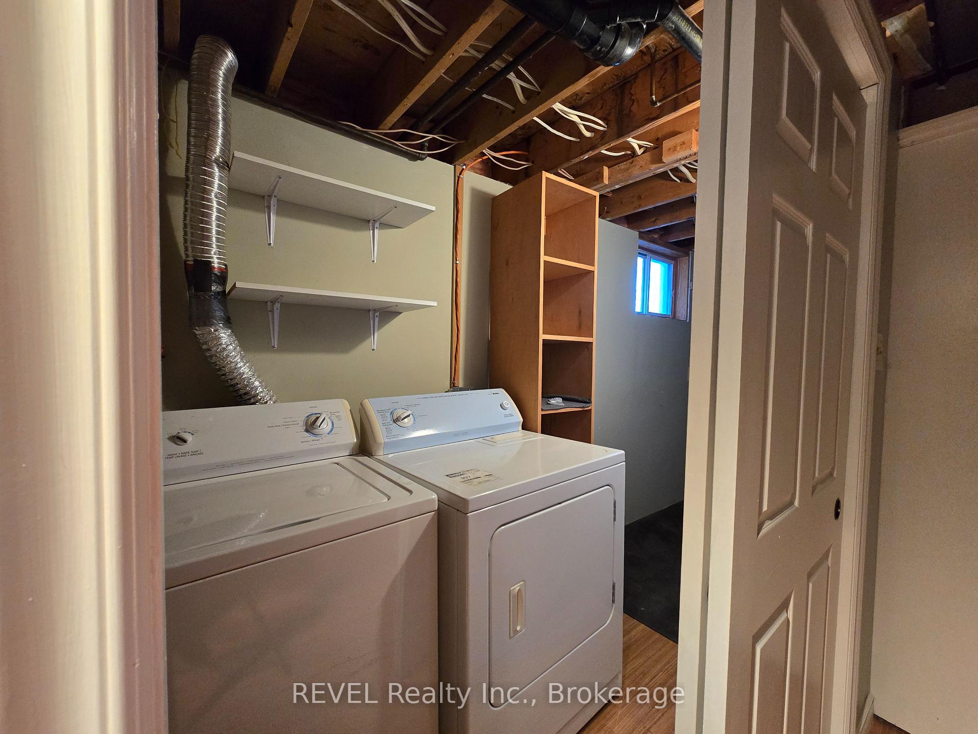 Photo 11 of Unit Lower Level, 33 Dundas Crescent, St. Catharines, Burleigh Hill — HOMEH