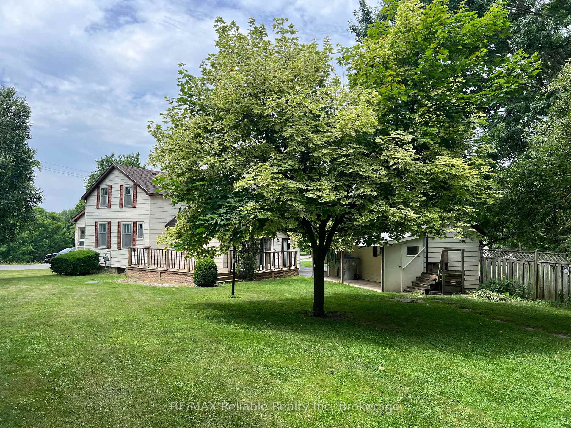 Photo 3 of 37 Front Street, Huron East, Egmondville — HOMEH