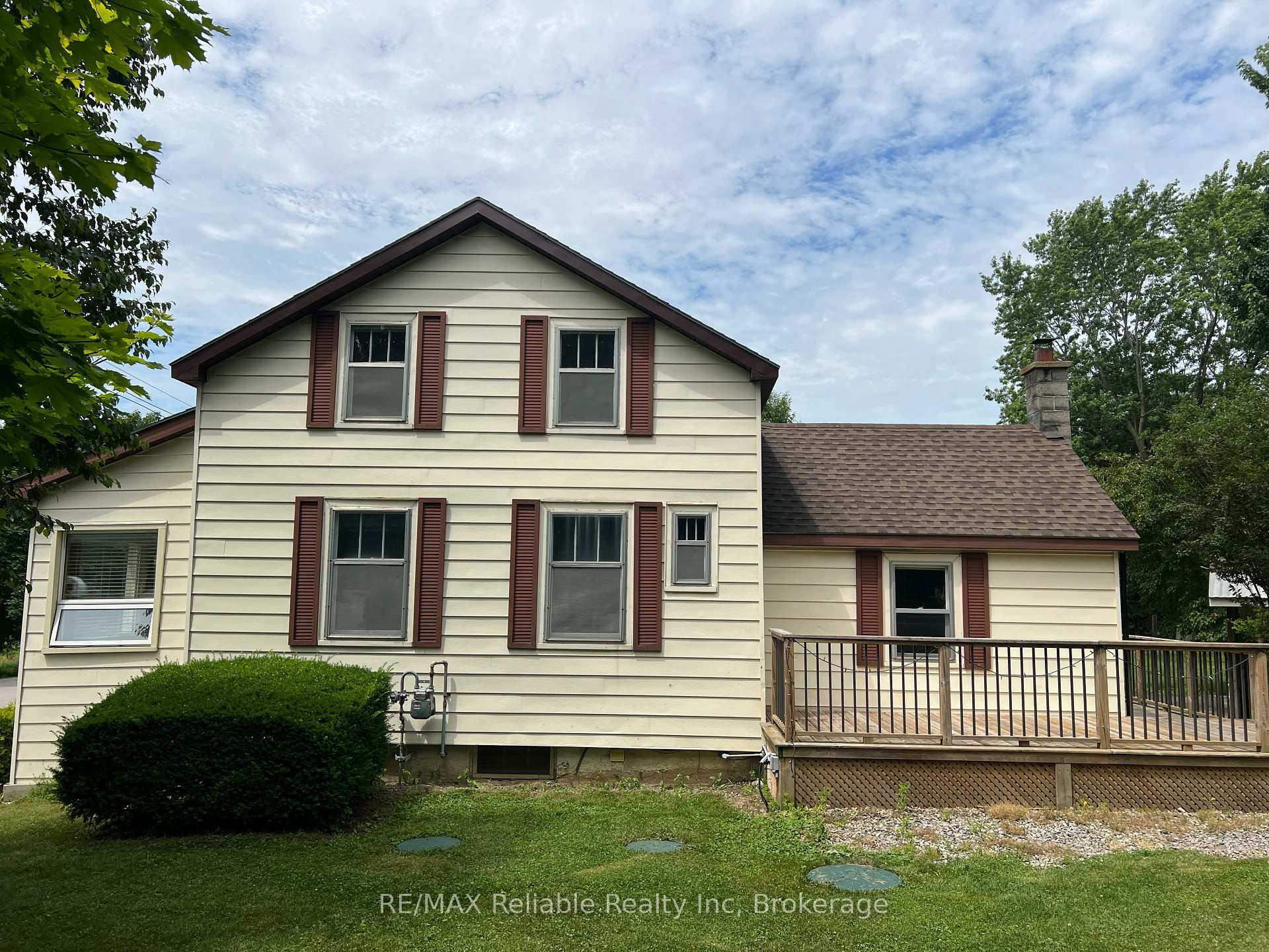 Photo 5 of 37 Front Street, Huron East, Egmondville — HOMEH