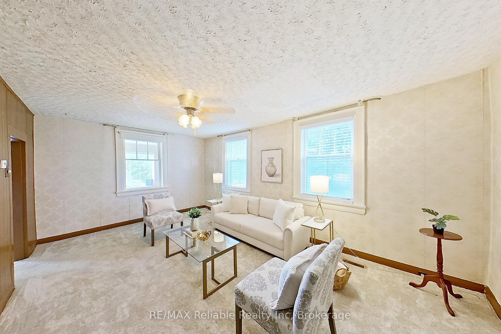 Photo 13 of 37 Front Street, Huron East, Egmondville — HOMEH