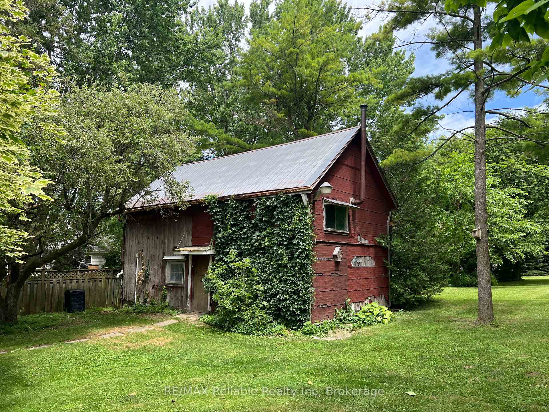 Photo 35 of 37 Front Street, Huron East, Egmondville — HOMEH