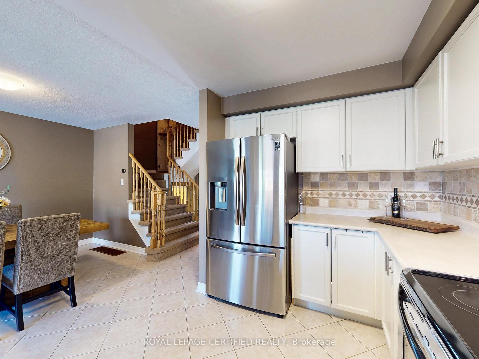 Photo 2 of 36 Aida Court, Caledon, Bolton West — HOMEH