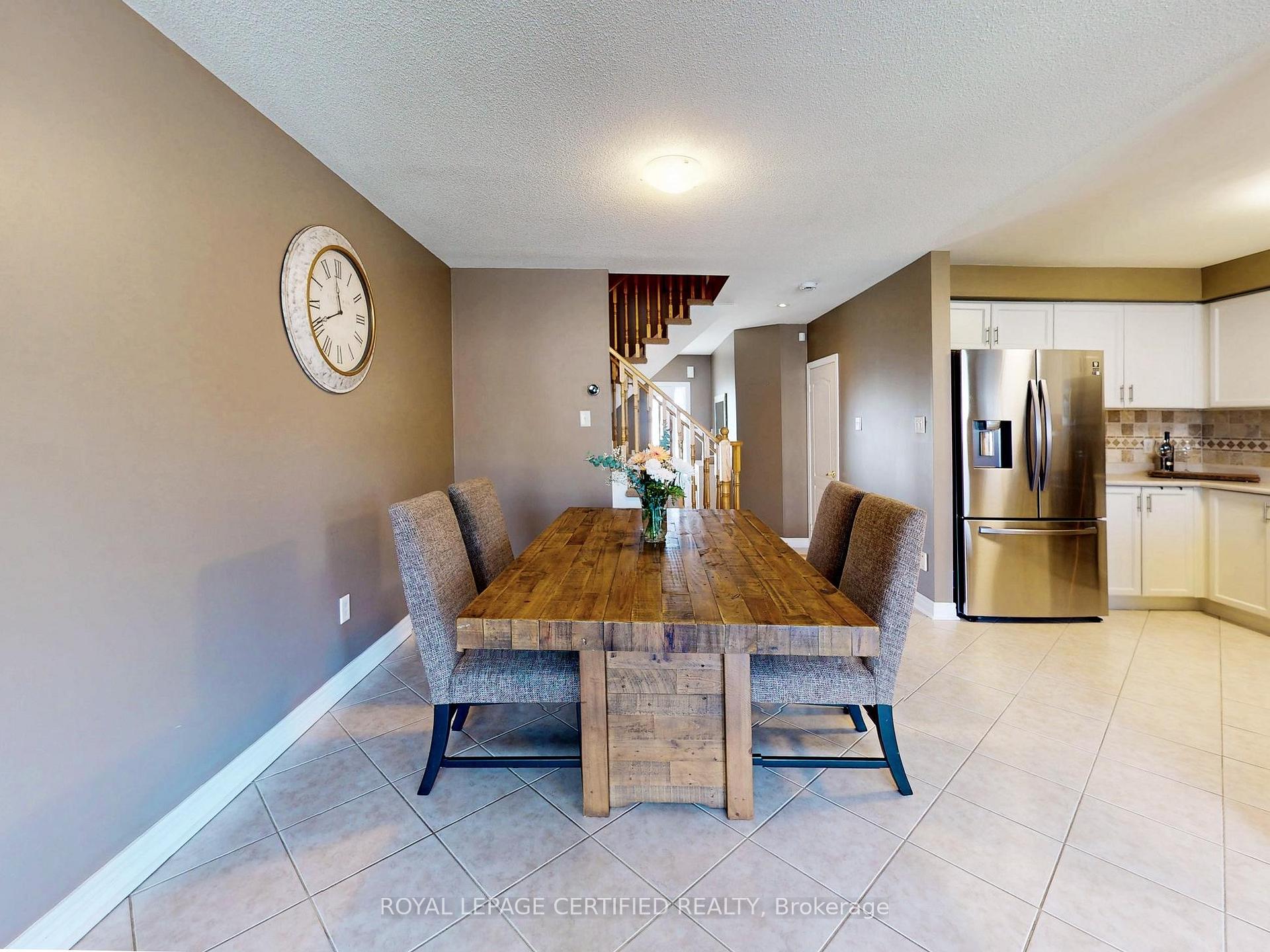 Photo 12 of 36 Aida Court, Caledon, Bolton West — HOMEH