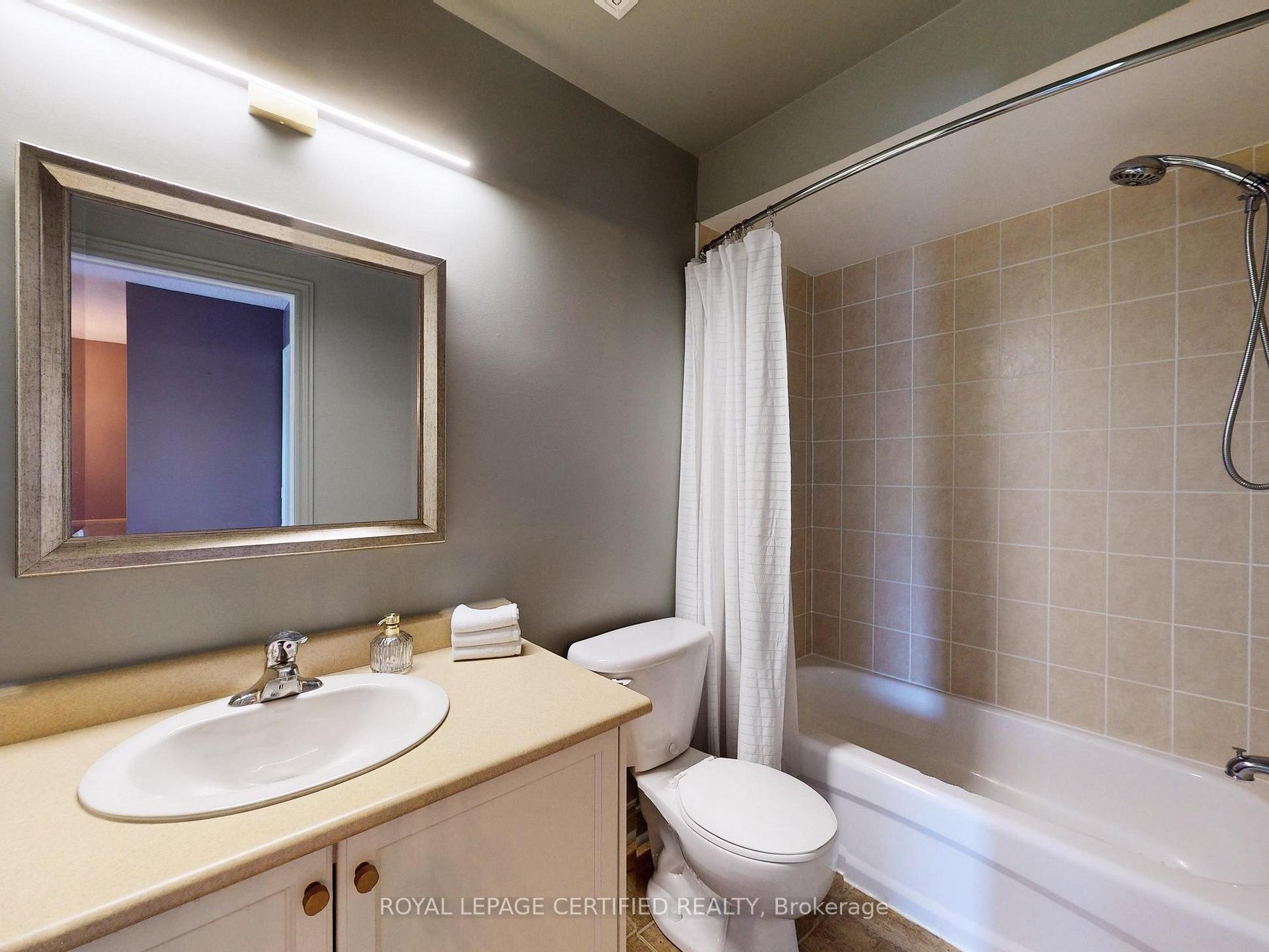 Photo 20 of 36 Aida Court, Caledon, Bolton West — HOMEH