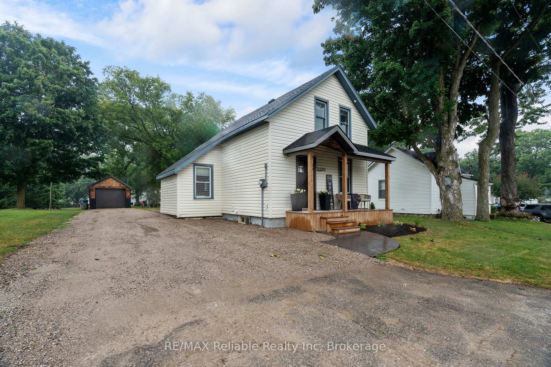 Photo 5 of 78 Daly Street, Huron East, Seaforth — HOMEH