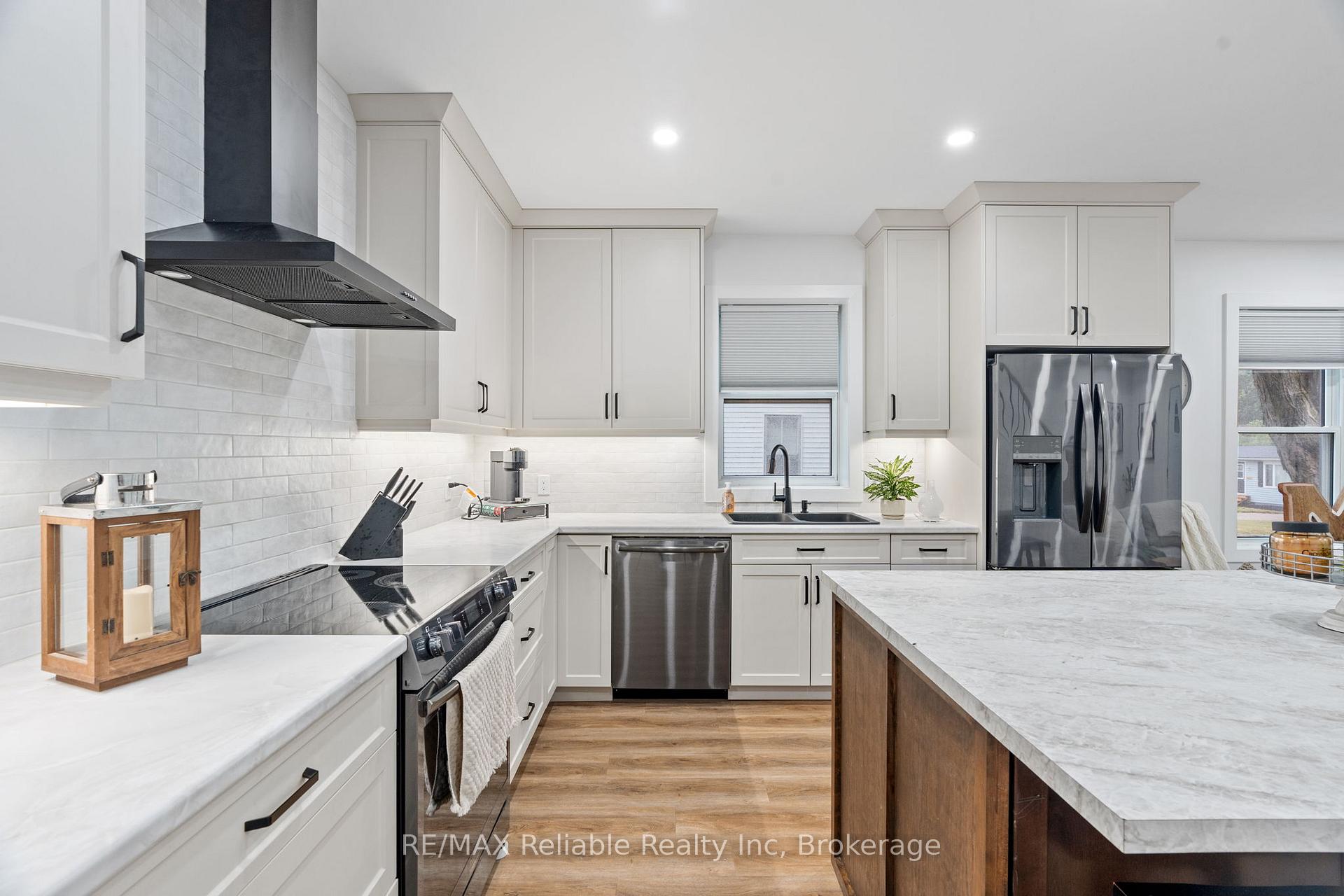 Photo 7 of 78 Daly Street, Huron East, Seaforth — HOMEH