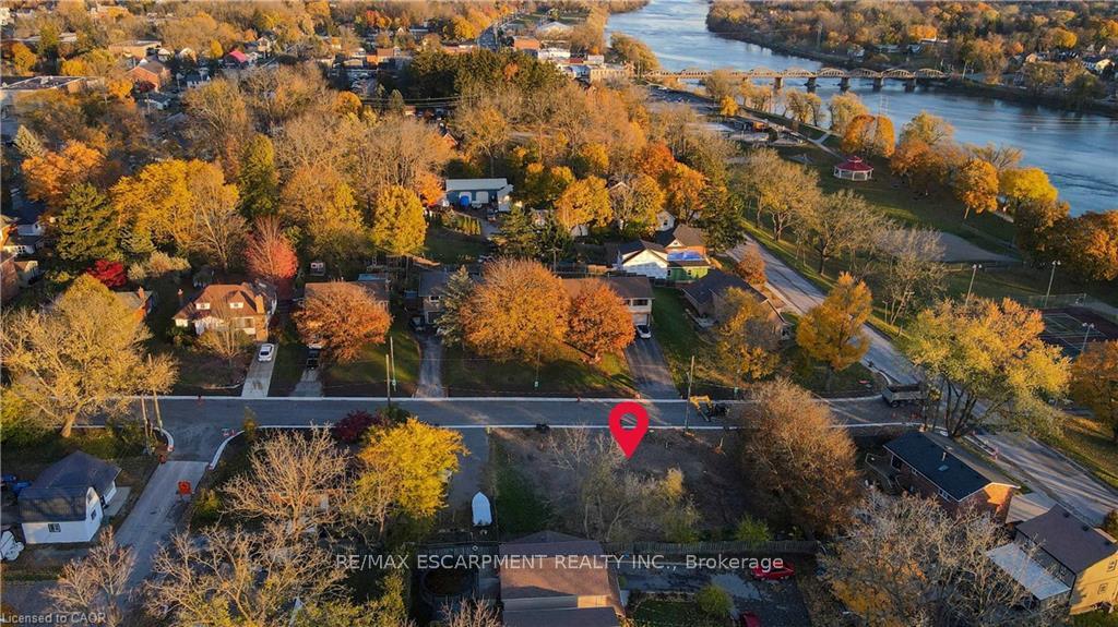Photo 9 of 31 Inverness Street, Haldimand — HOMEH