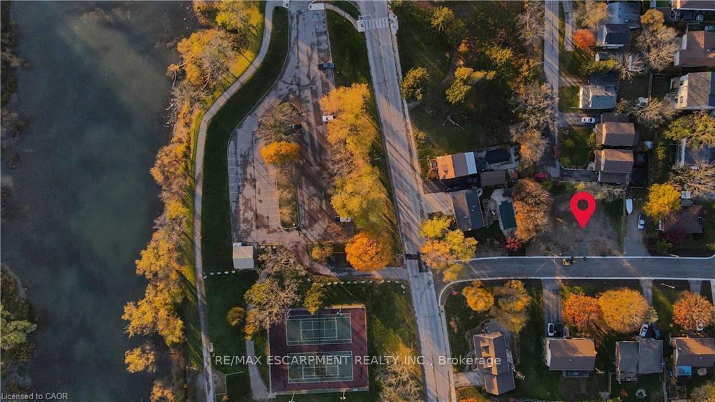 Photo 5 of 31 Inverness Street, Haldimand — HOMEH