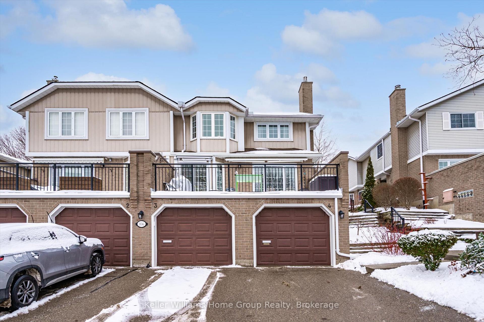 Front of Unit 4, 106 Woodlawn Road E