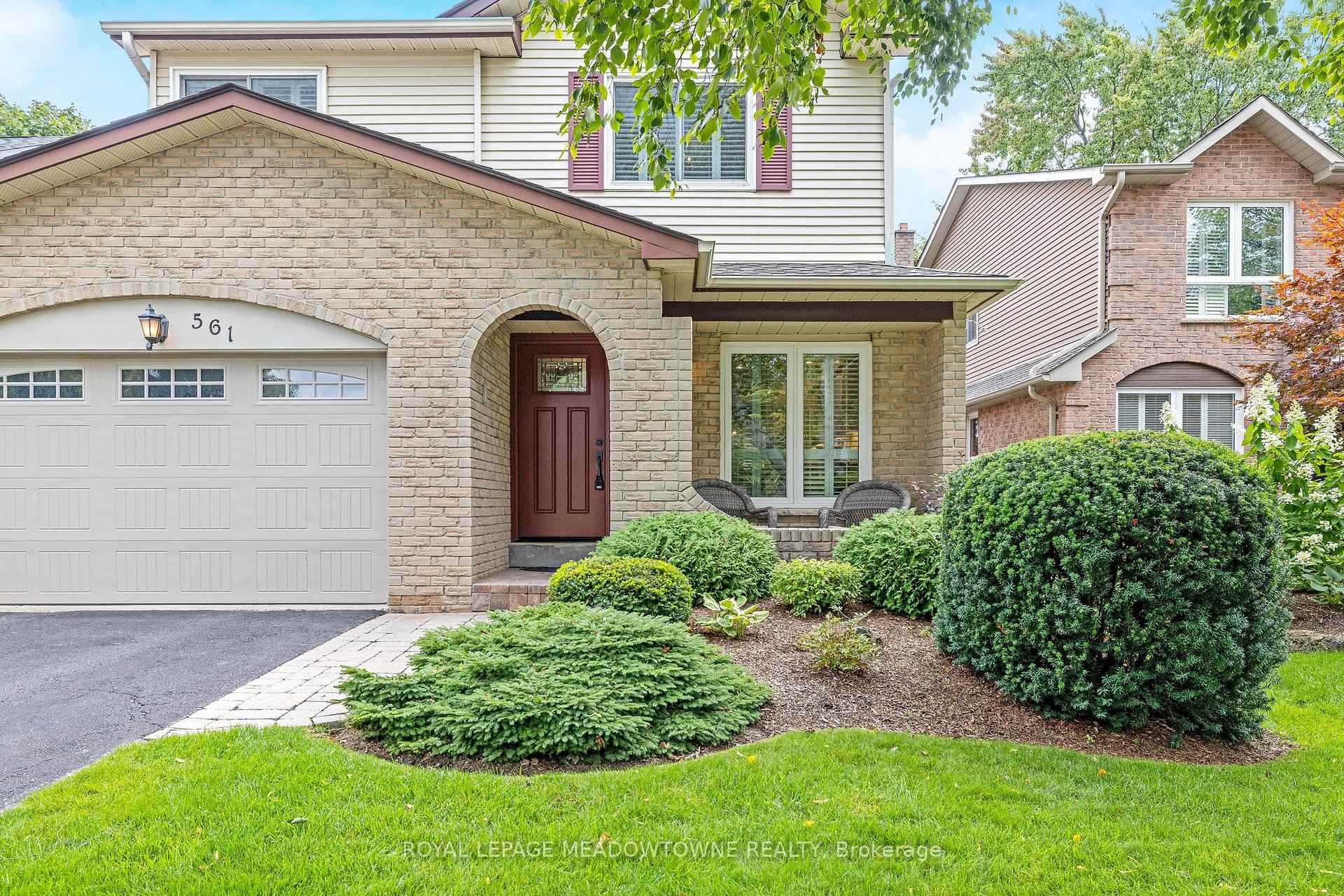 Photo 4 of 561 Hawthorne Crescent, Milton, Bronte Meadows — HOMEH