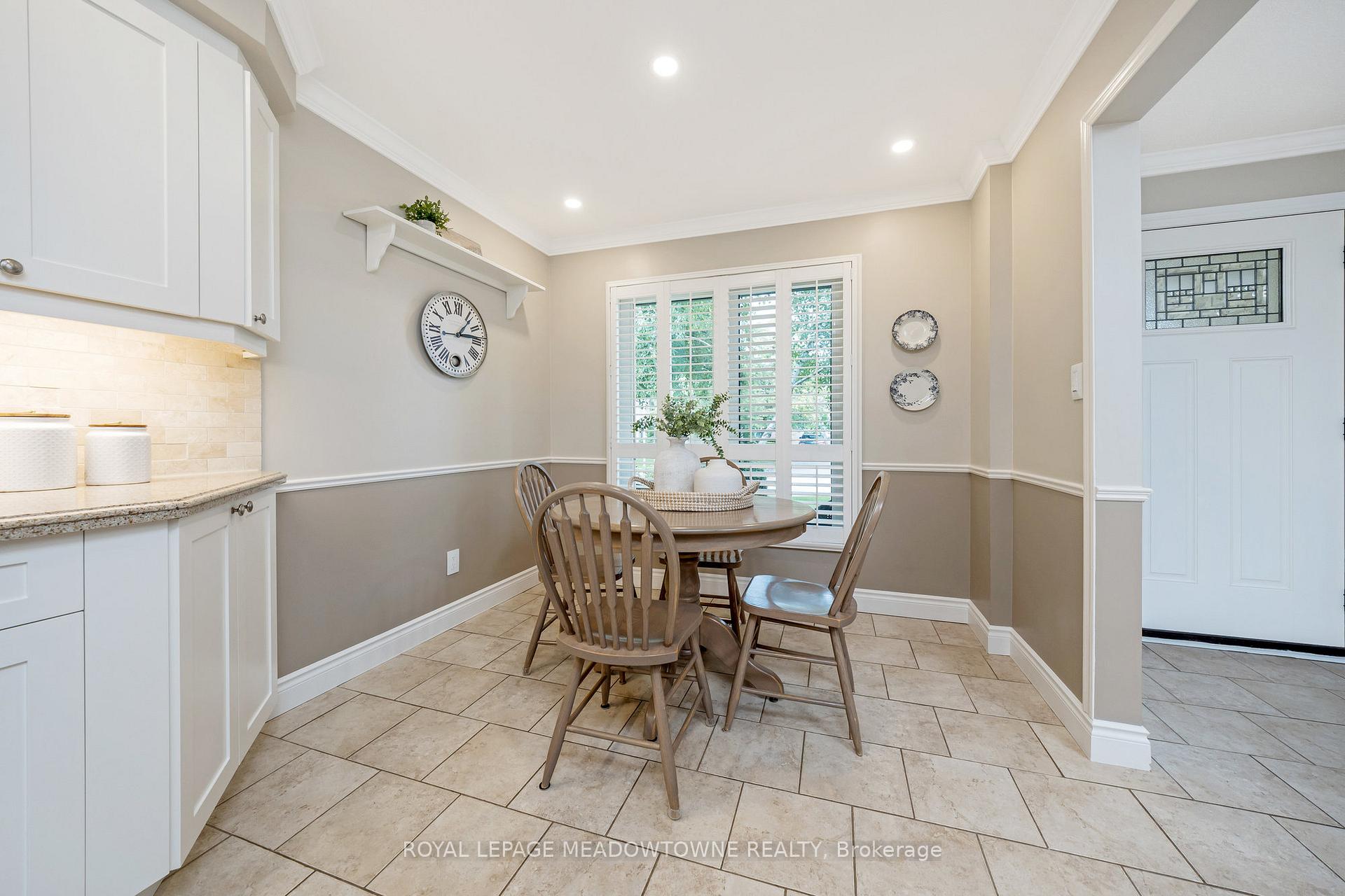 Photo 22 of 561 Hawthorne Crescent, Milton, Bronte Meadows — HOMEH