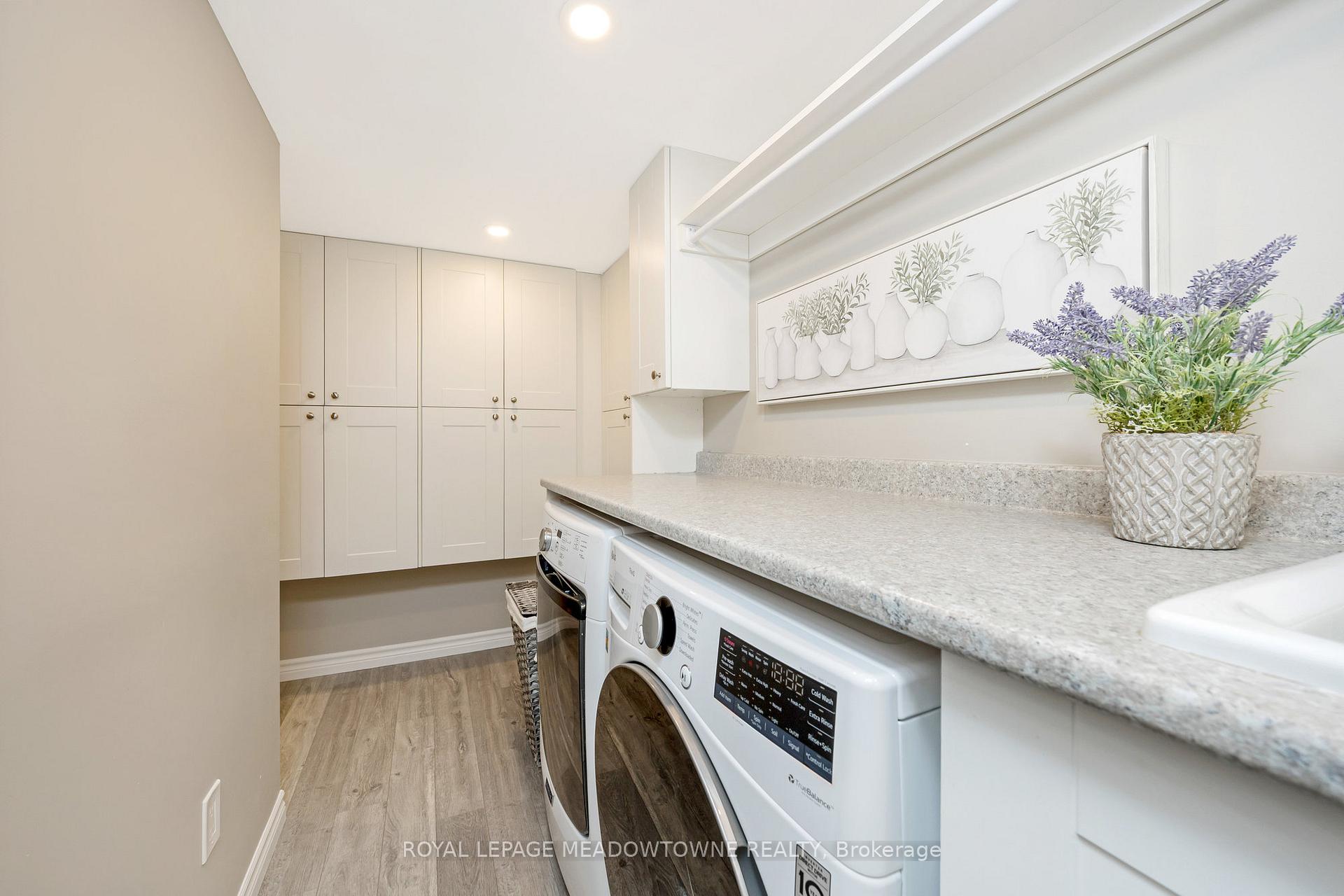 Photo 36 of 561 Hawthorne Crescent, Milton, Bronte Meadows — HOMEH