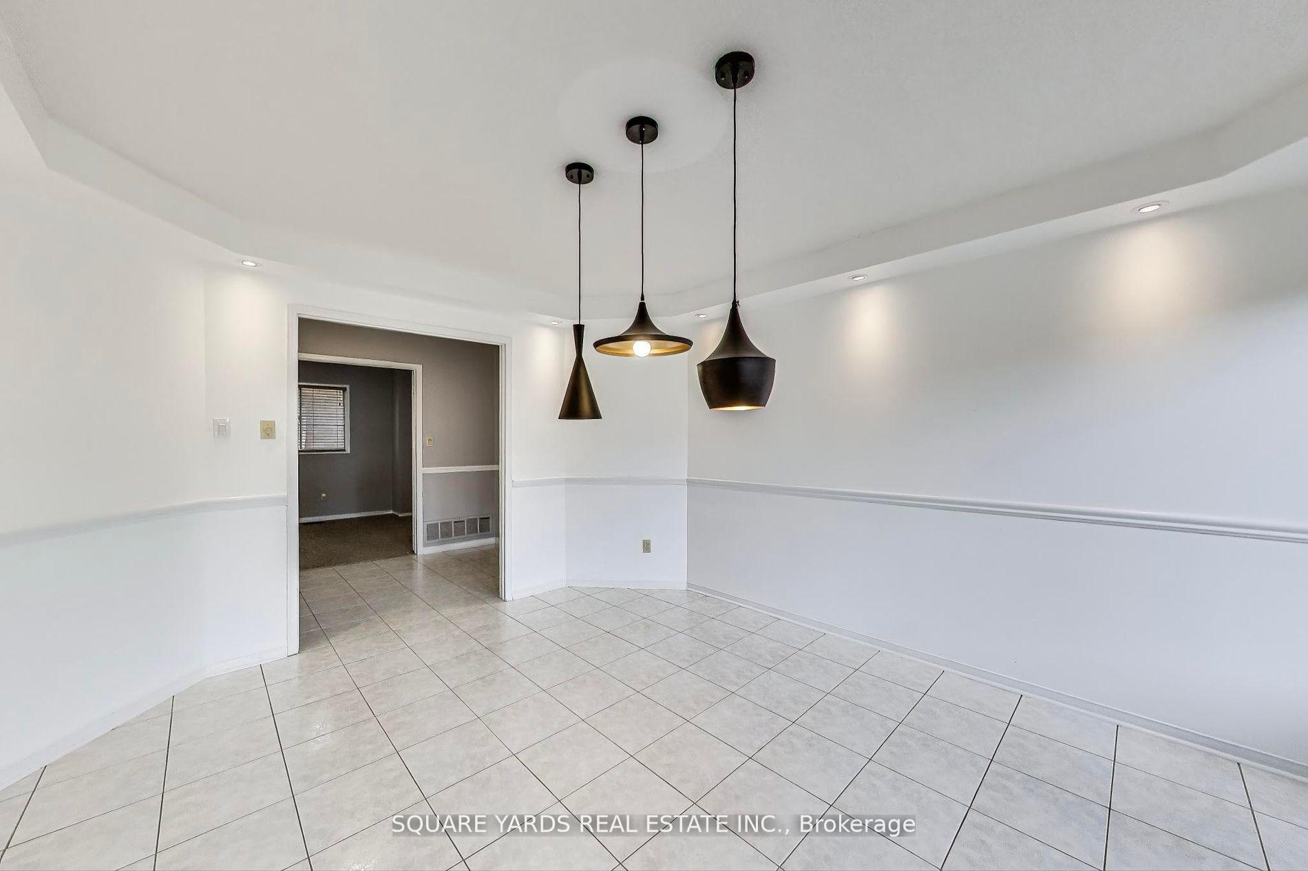 Photo 6 of 59 Adirondack Crescent, Brampton, Sandringham-Wellington — HOMEH