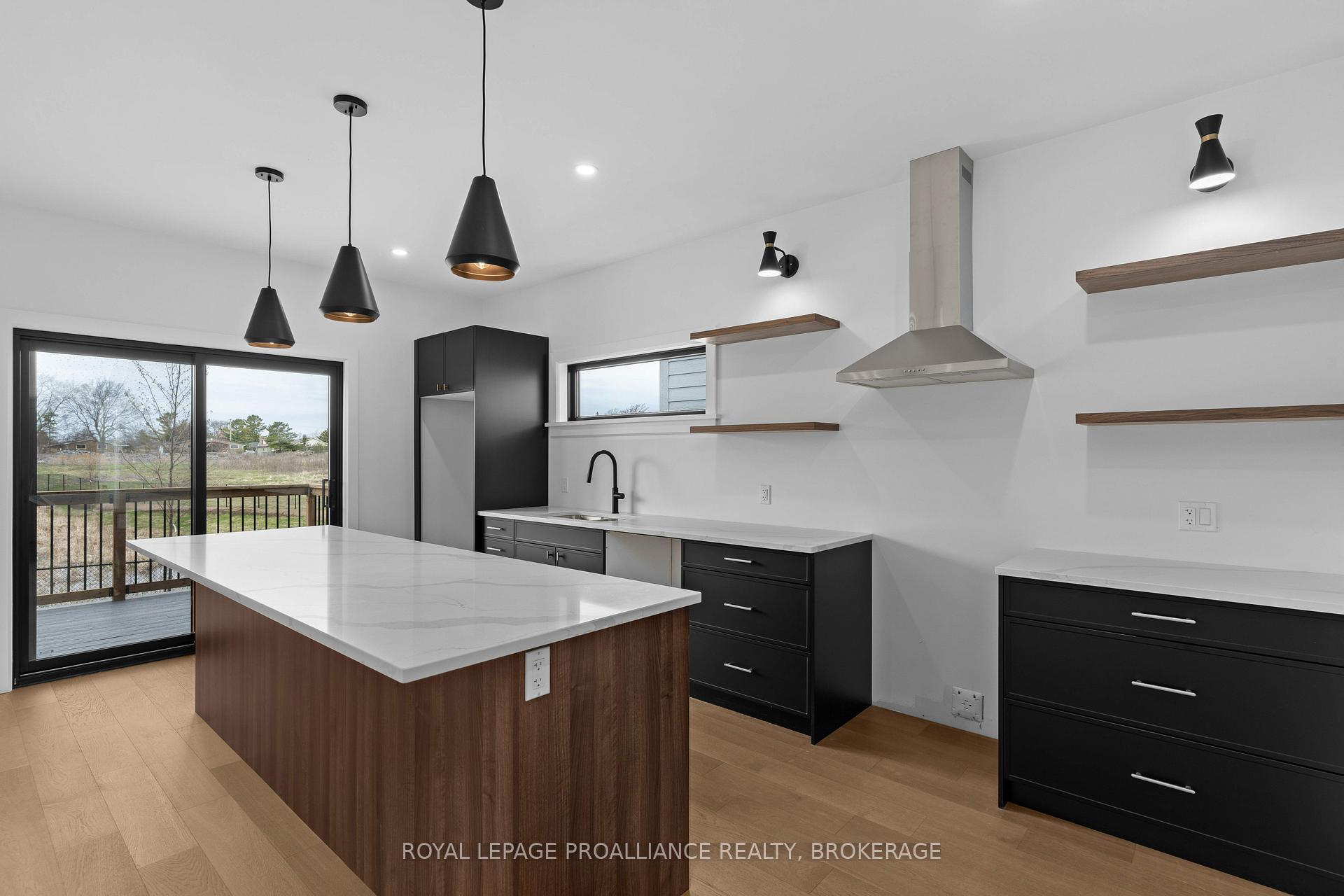 Photo 19 of 2 Park Crescent, Loyalist, Amherstview — HOMEH
