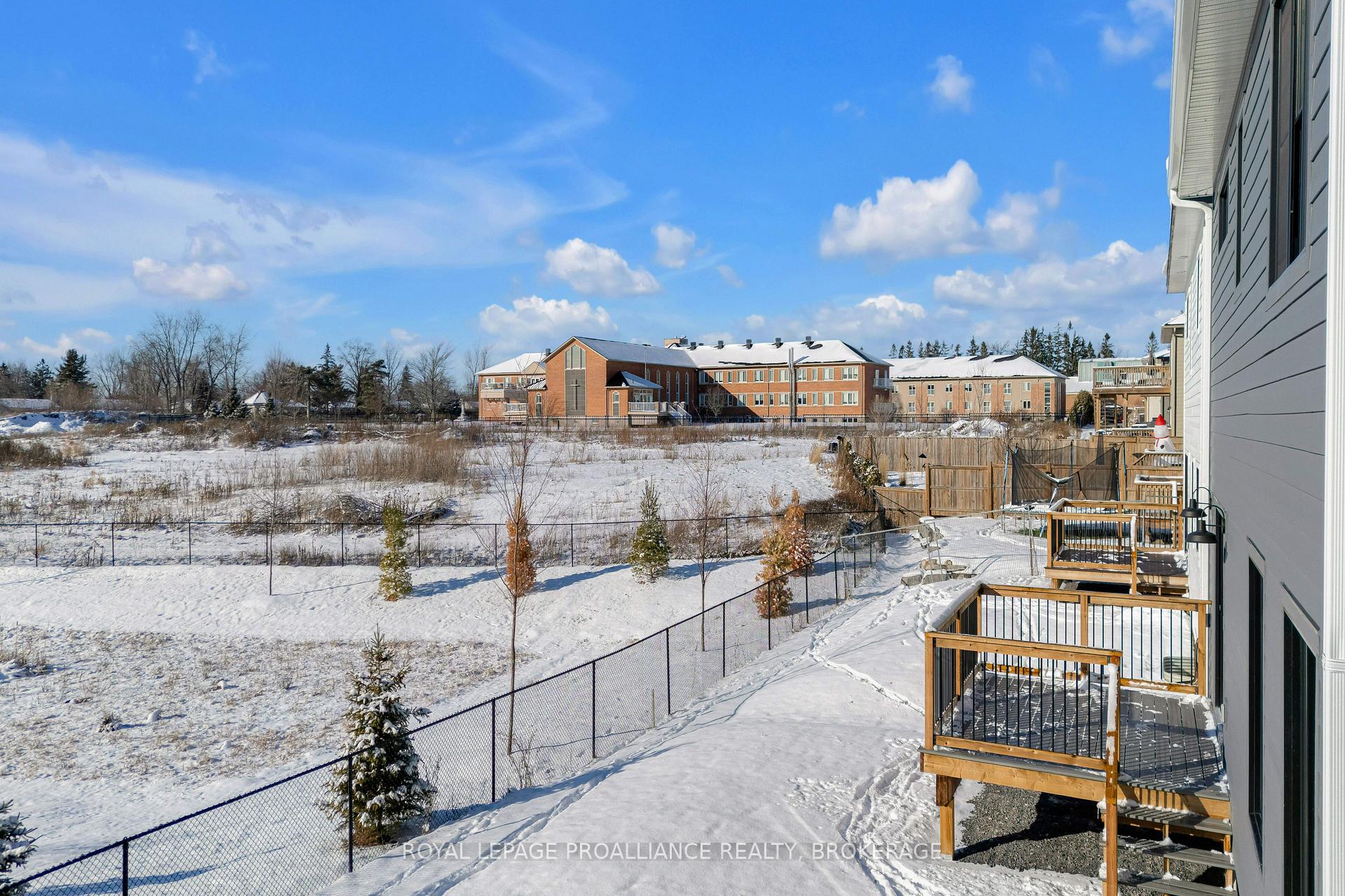 Photo 39 of 2 Park Crescent, Loyalist, Amherstview — HOMEH