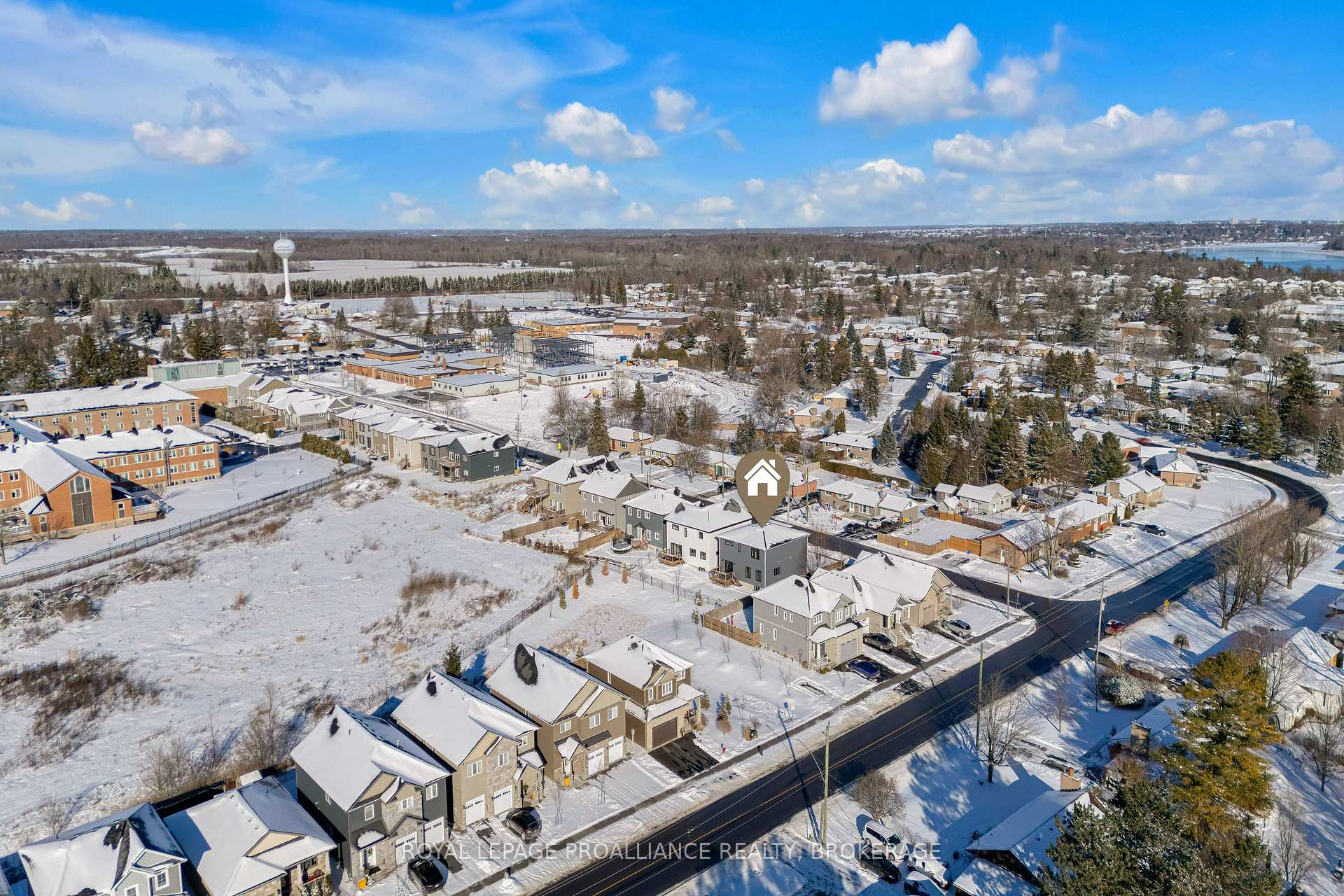 Photo 31 of 2 Park Crescent, Loyalist, Amherstview — HOMEH