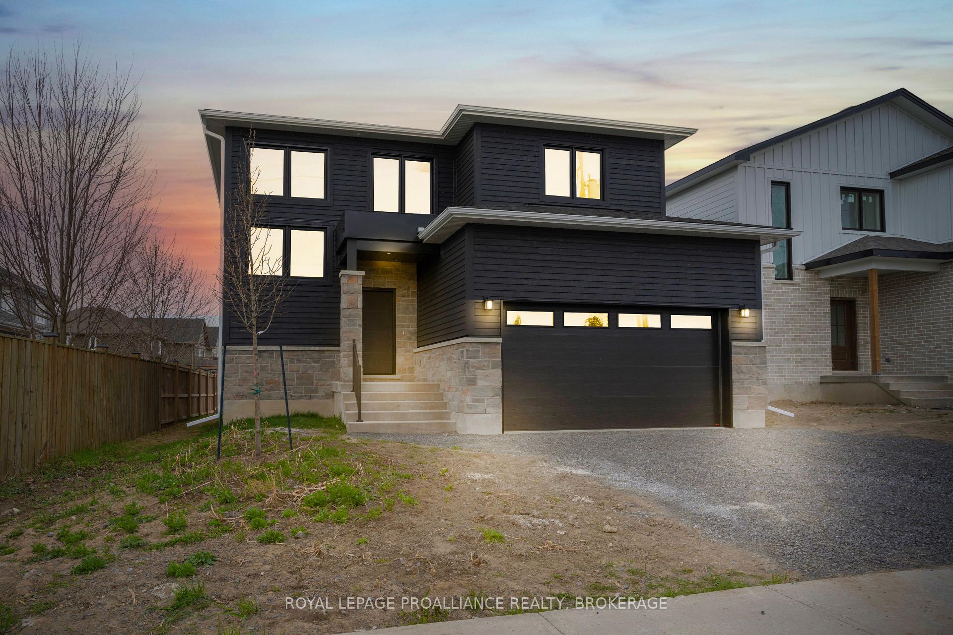 Photo 35 of 2 Park Crescent, Loyalist, Amherstview — HOMEH