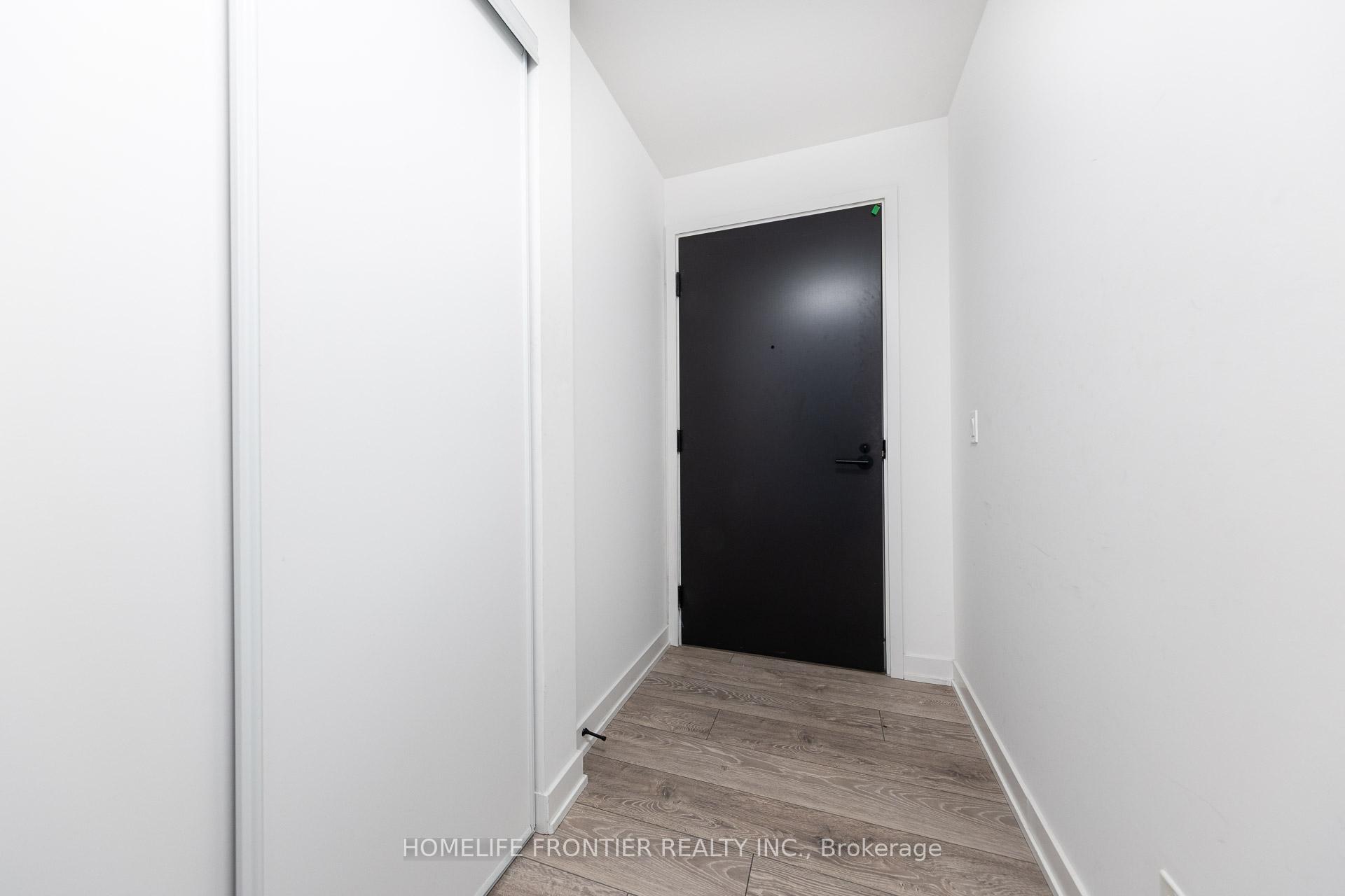 Front of Unit 4702, 108 Peter Street