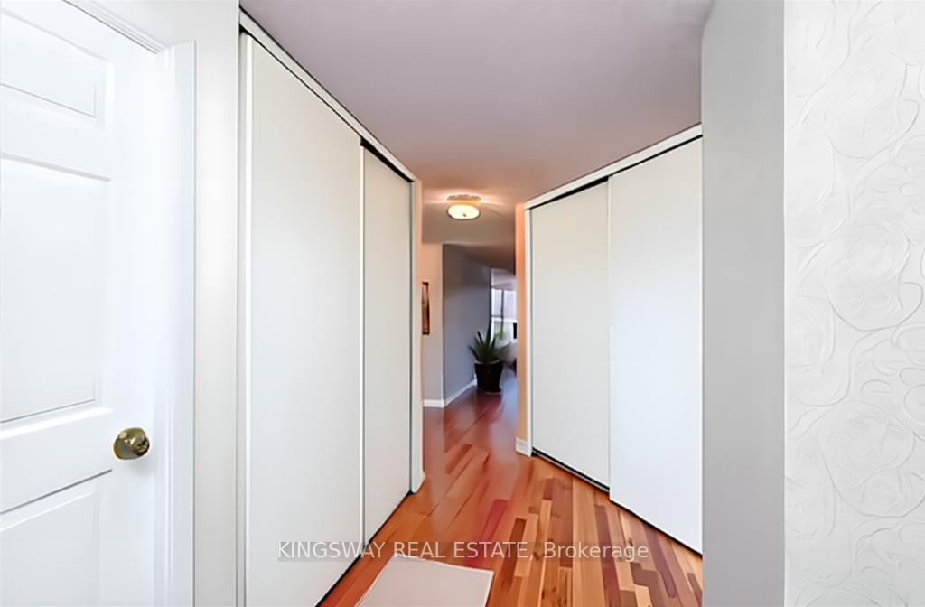 Photo 8 of Unit 401, 24 Marilyn Drive N, Guelph, Riverside Park — HOMEH