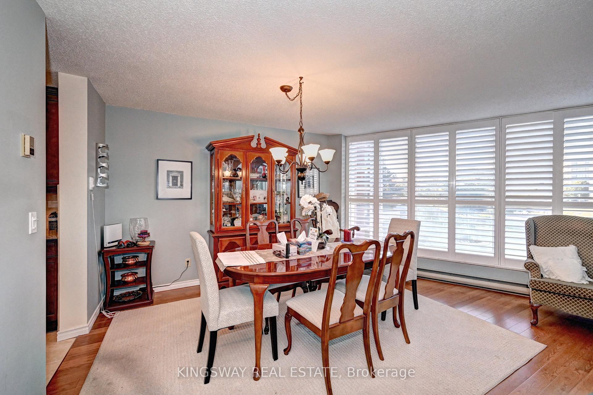 Photo 14 of Unit 401, 24 Marilyn Drive N, Guelph, Riverside Park — HOMEH