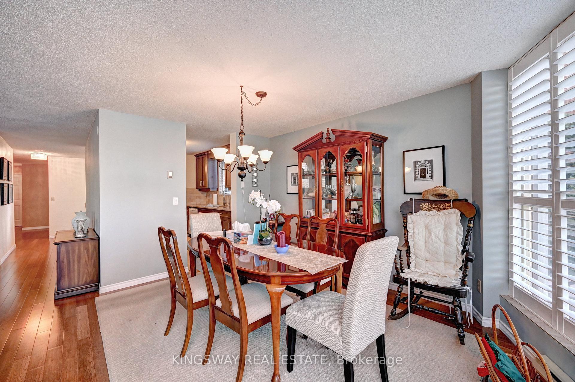 Photo 13 of Unit 401, 24 Marilyn Drive N, Guelph, Riverside Park — HOMEH