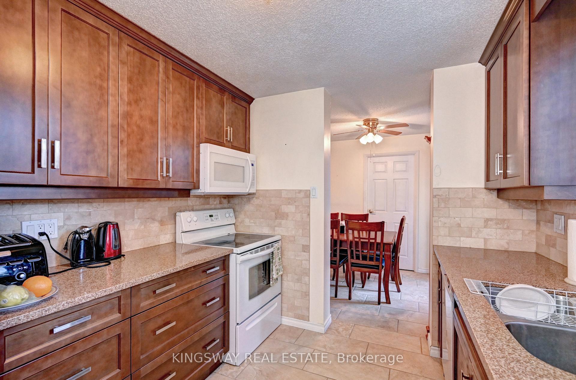 Photo 23 of Unit 401, 24 Marilyn Drive N, Guelph, Riverside Park — HOMEH