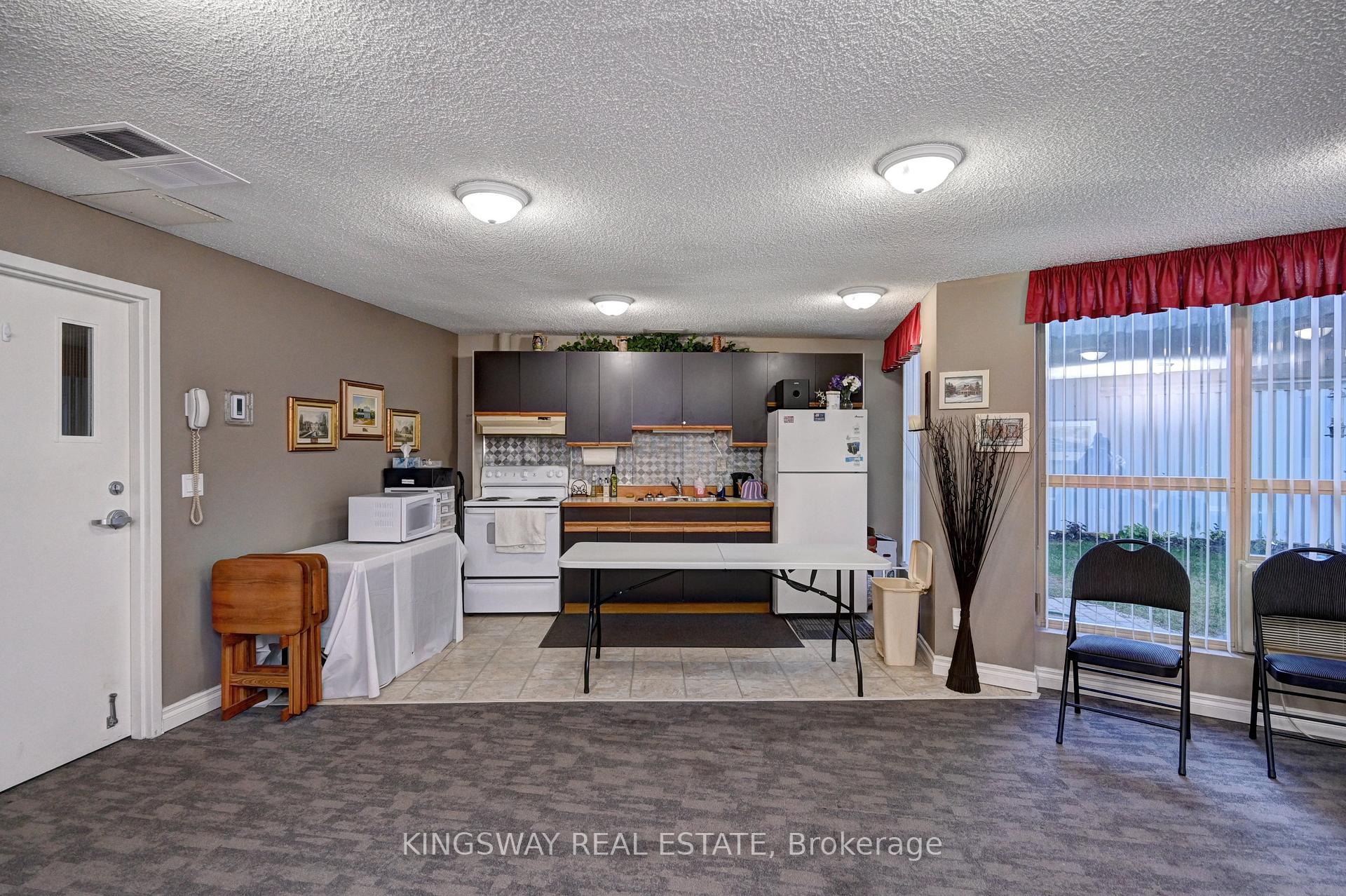 Photo 31 of Unit 401, 24 Marilyn Drive N, Guelph, Riverside Park — HOMEH
