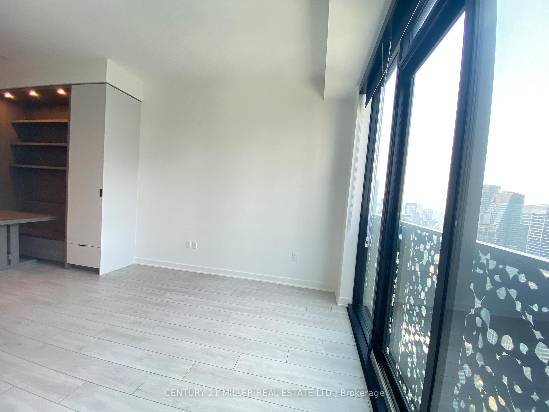 Photo 26 of Unit 4807, 55 Charles Street E, Toronto, Church-Yonge Corridor — HOMEH
