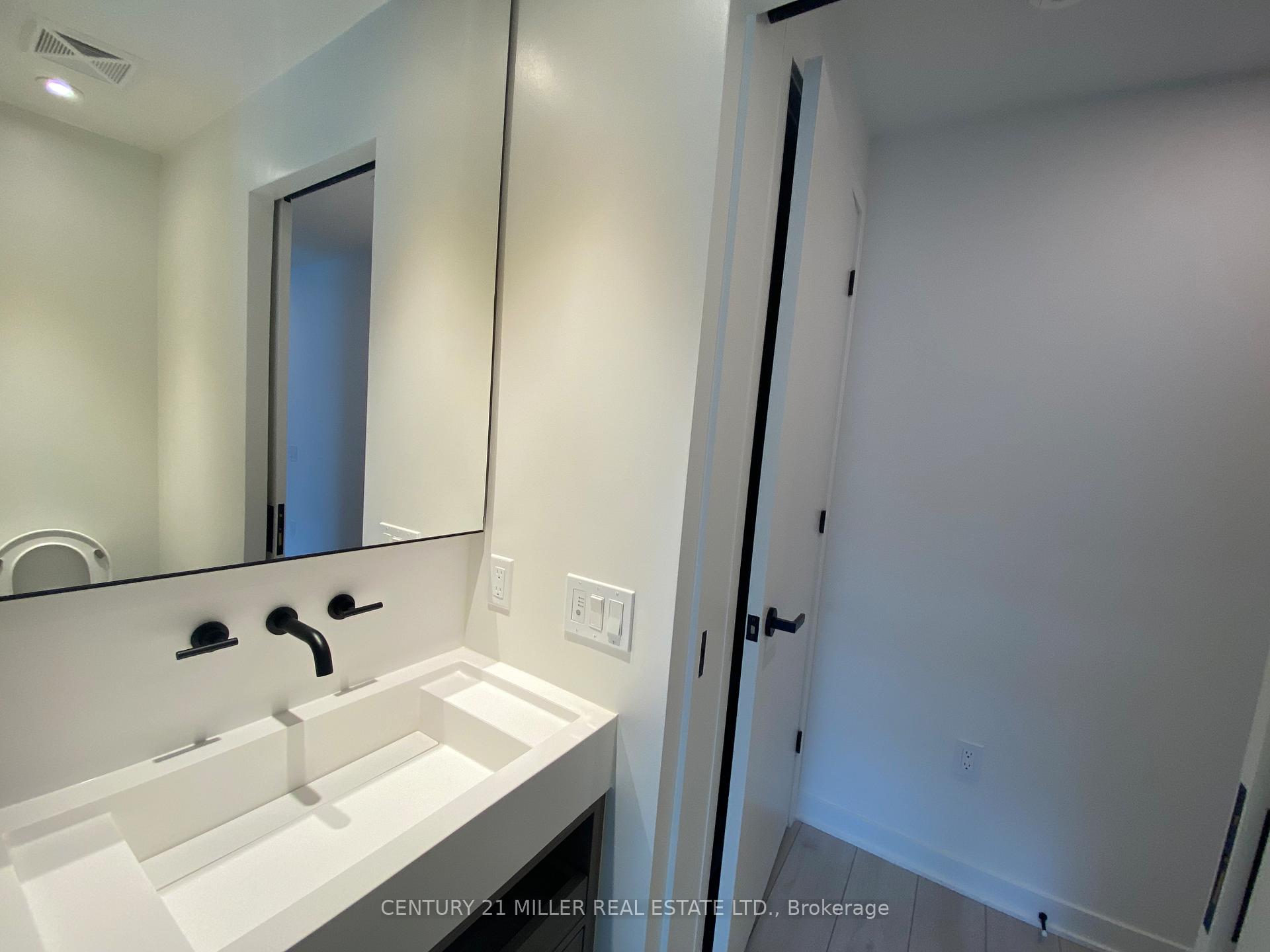 Photo 6 of Unit 4807, 55 Charles Street E, Toronto, Church-Yonge Corridor — HOMEH