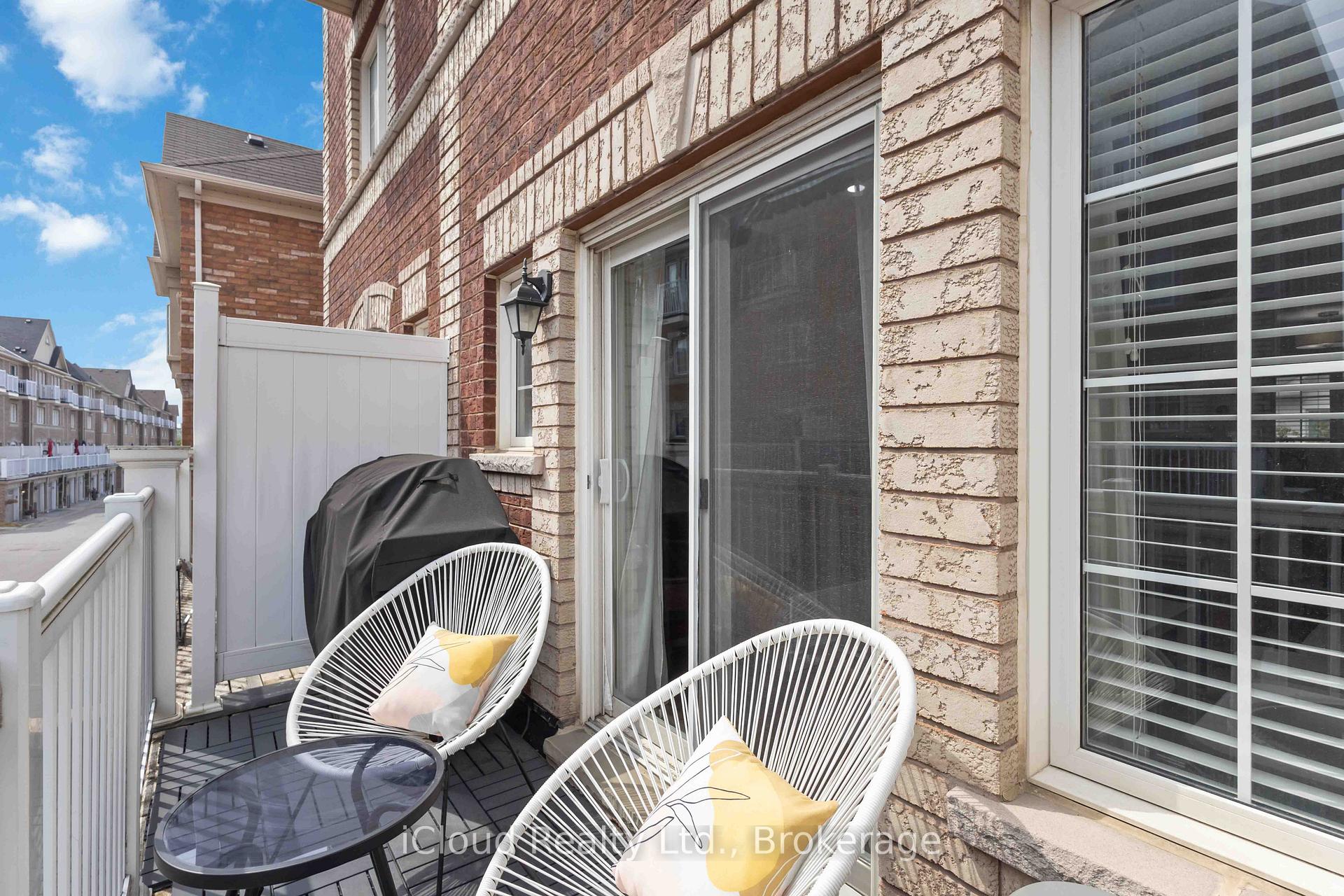 Photo 18 of 12 Cooperage Lane, Ajax, Central — HOMEH