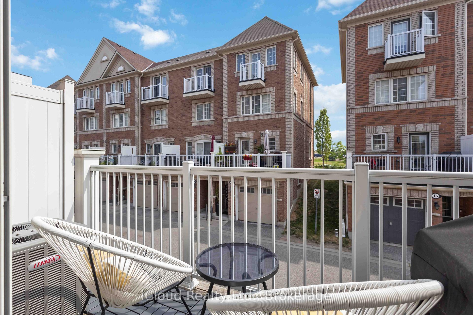 Photo 16 of 12 Cooperage Lane, Ajax, Central — HOMEH