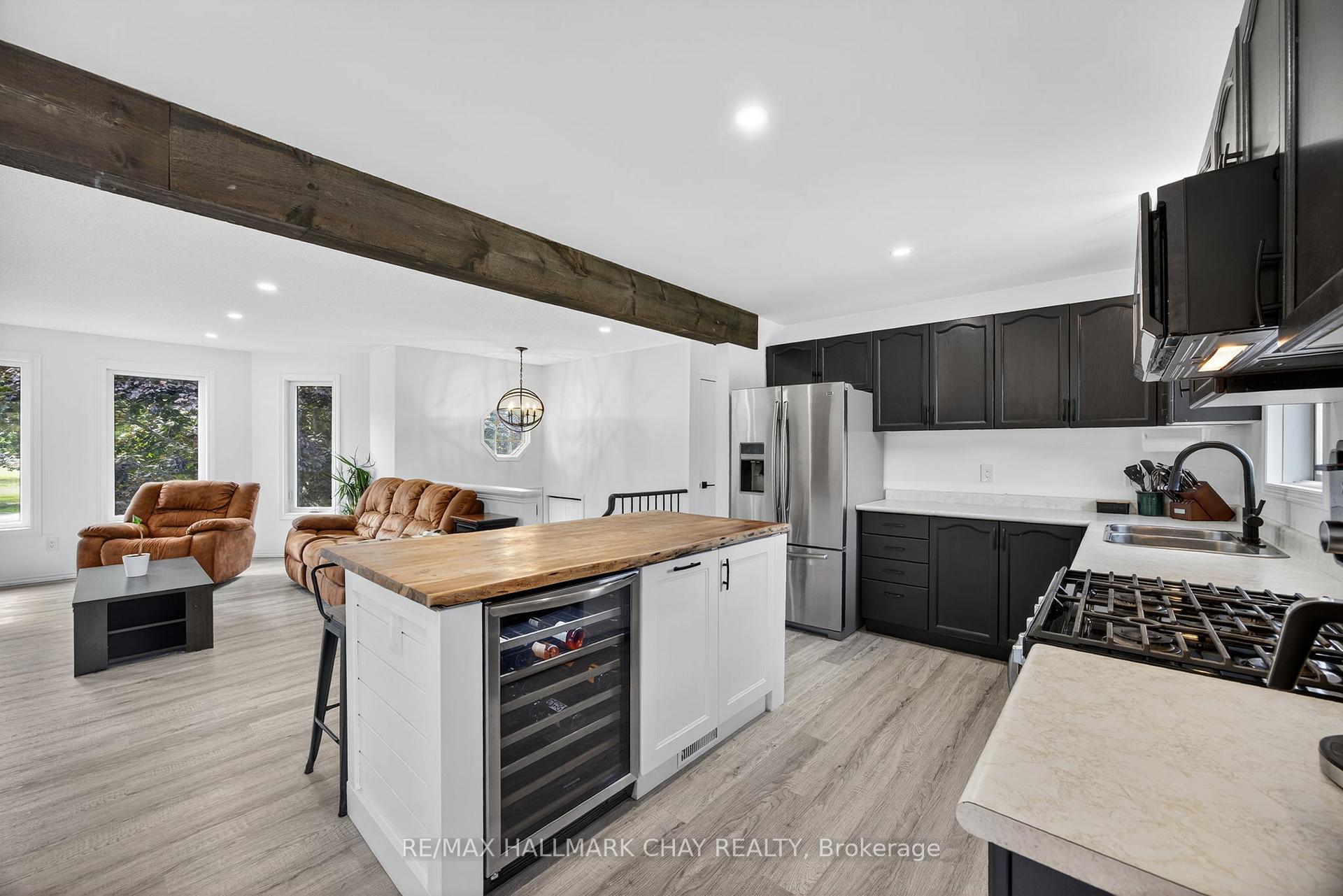 Photo 9 of 1777 George Johnston Road, Springwater, Minesing — HOMEH