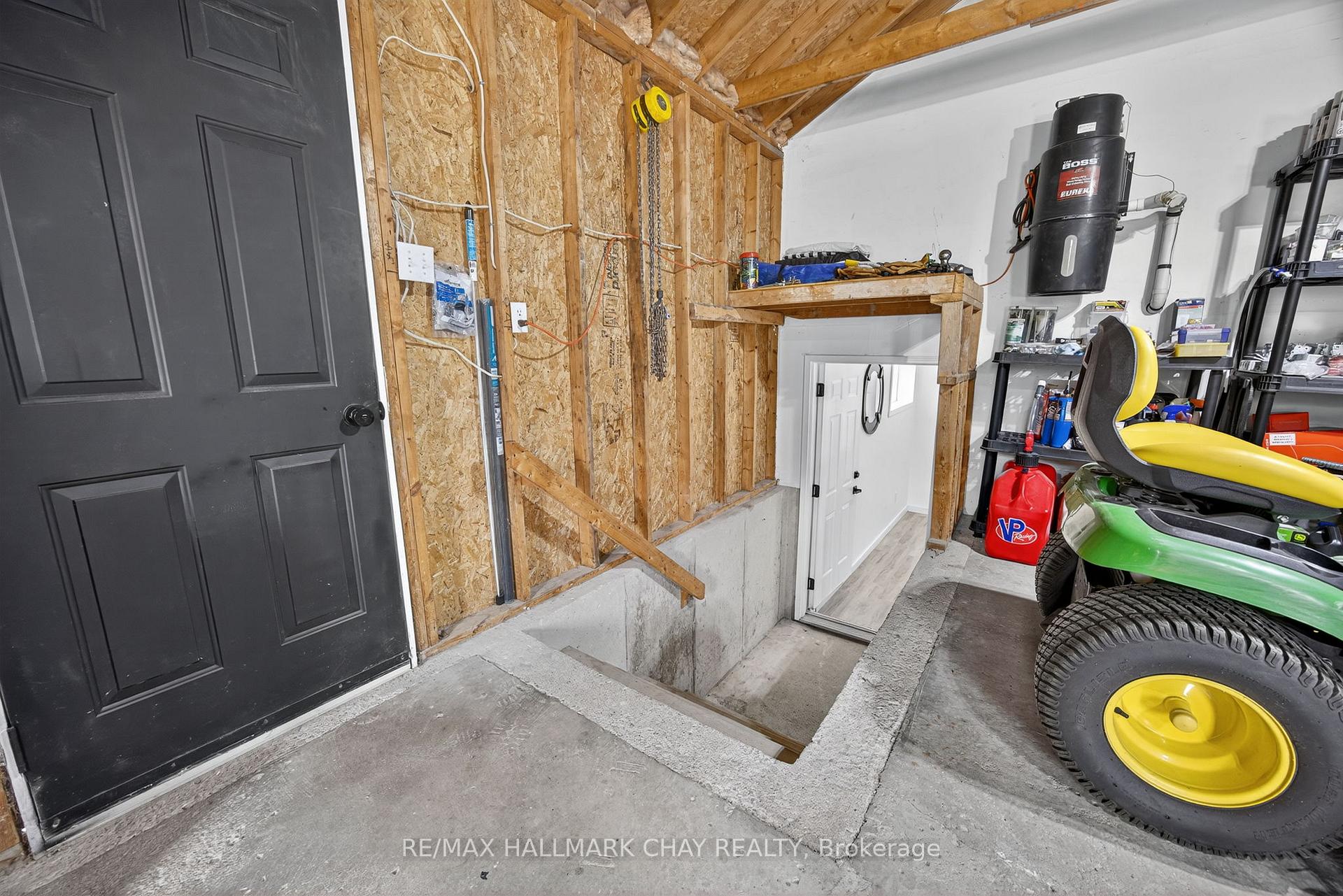 Photo 18 of 1777 George Johnston Road, Springwater, Minesing — HOMEH