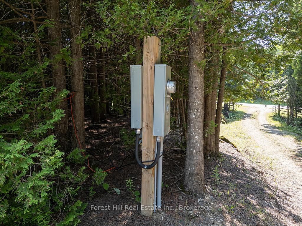Photo 9 of 596325 Concession 10, Chatsworth — HOMEH
