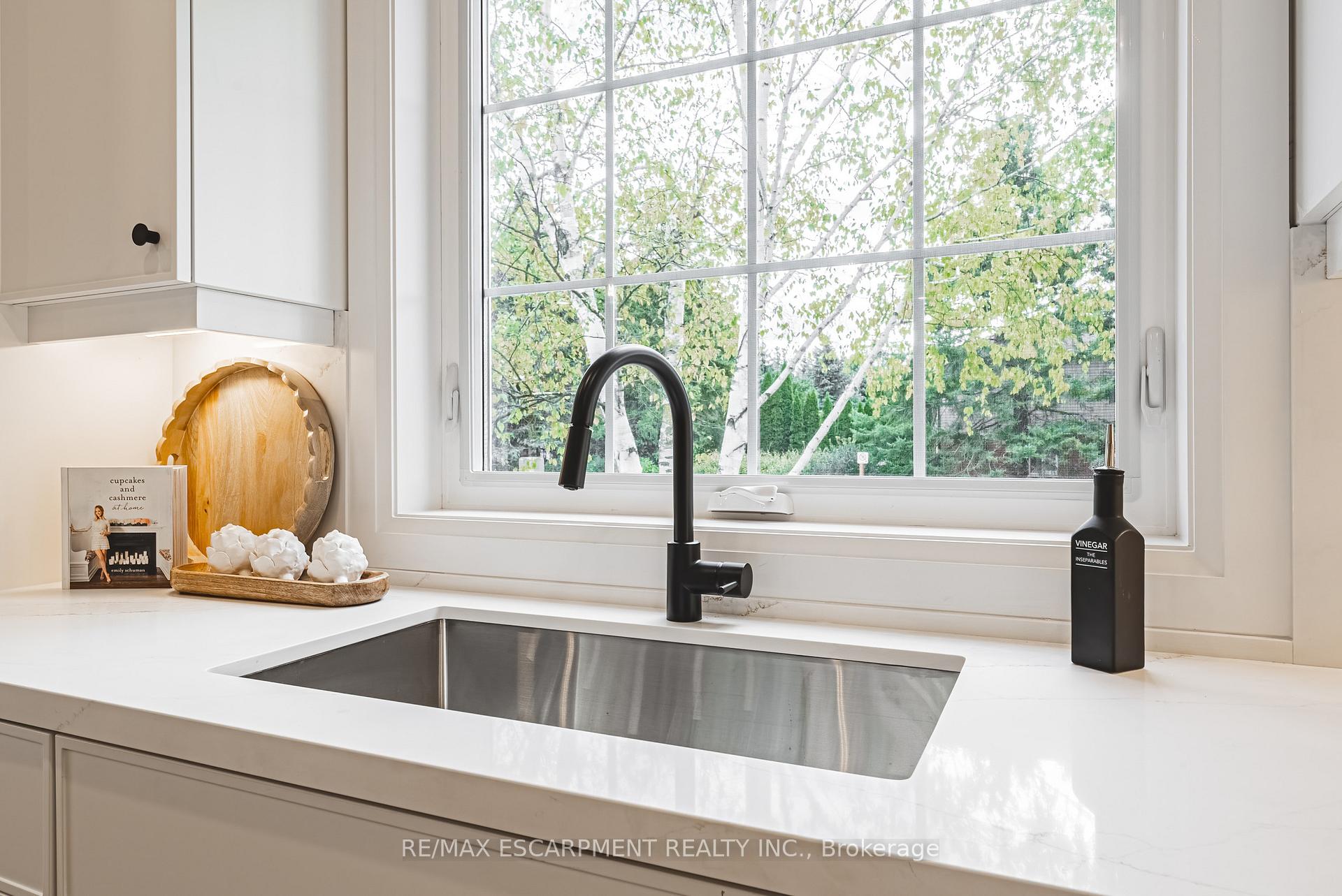 Photo 13 of 242 Kellogg Avenue, Hamilton, Rural Glanbrook — HOMEH