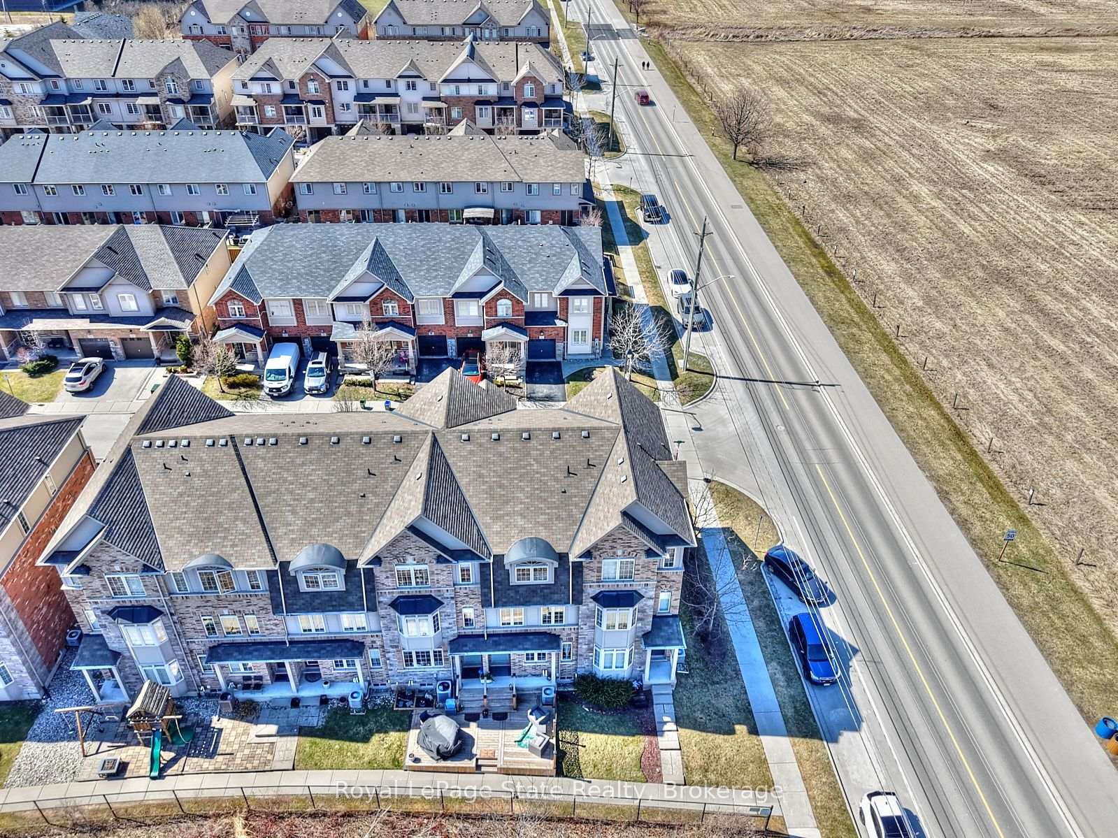 Photo 36 of Unit 3, 541 Winston Road, Grimsby, Grimsby Beach — HOMEH