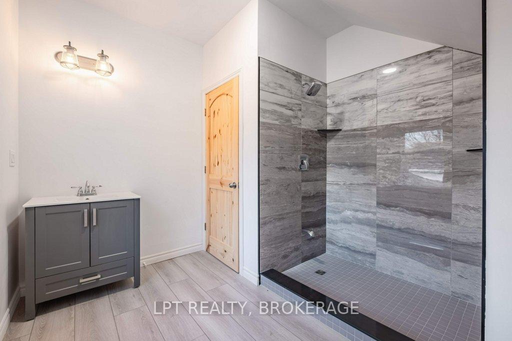 Photo 15 of 311 Thomas Street, Deseronto, Deseronto (Town) — HOMEH