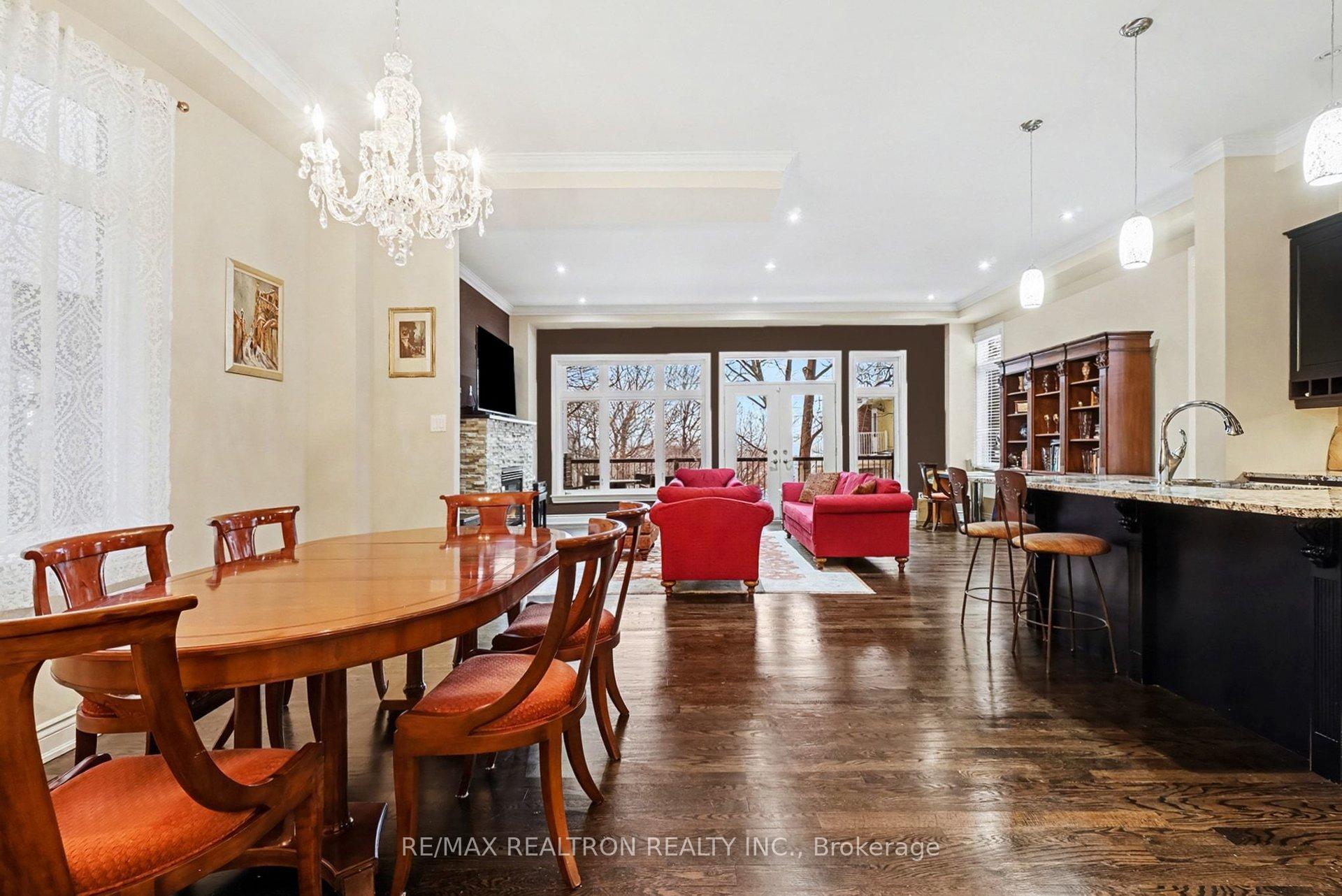 Photo 3 of 610 Besserer Street, Ottawa, Sandy Hill — HOMEH