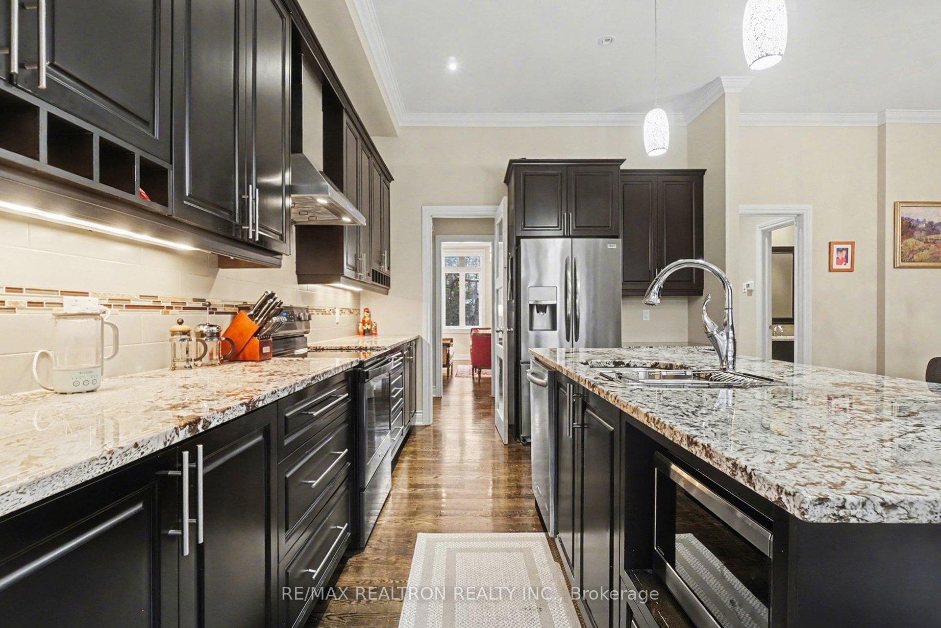 Photo 11 of 610 Besserer Street, Ottawa, Sandy Hill — HOMEH