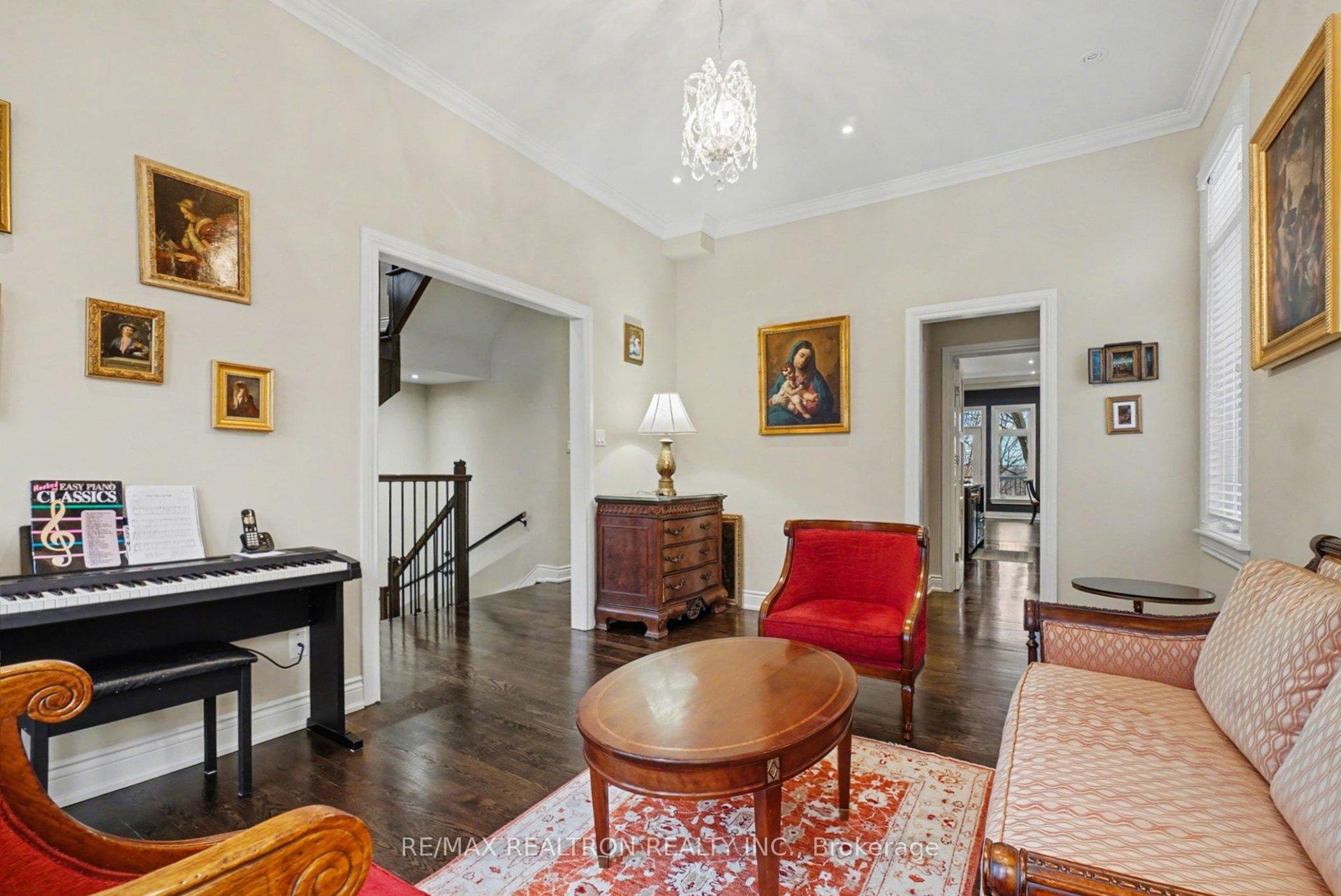 Photo 9 of 610 Besserer Street, Ottawa, Sandy Hill — HOMEH