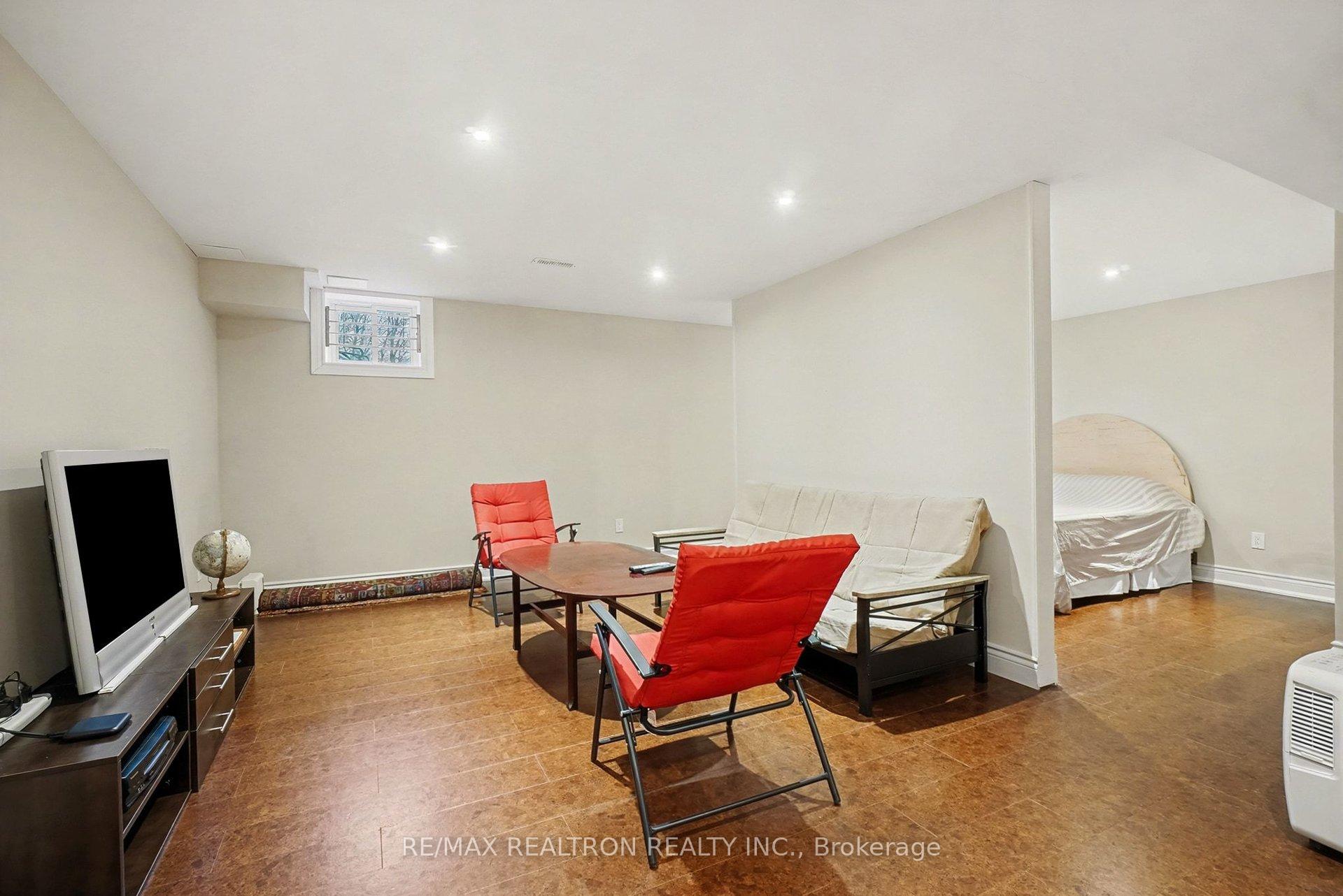 Photo 23 of 610 Besserer Street, Ottawa, Sandy Hill — HOMEH