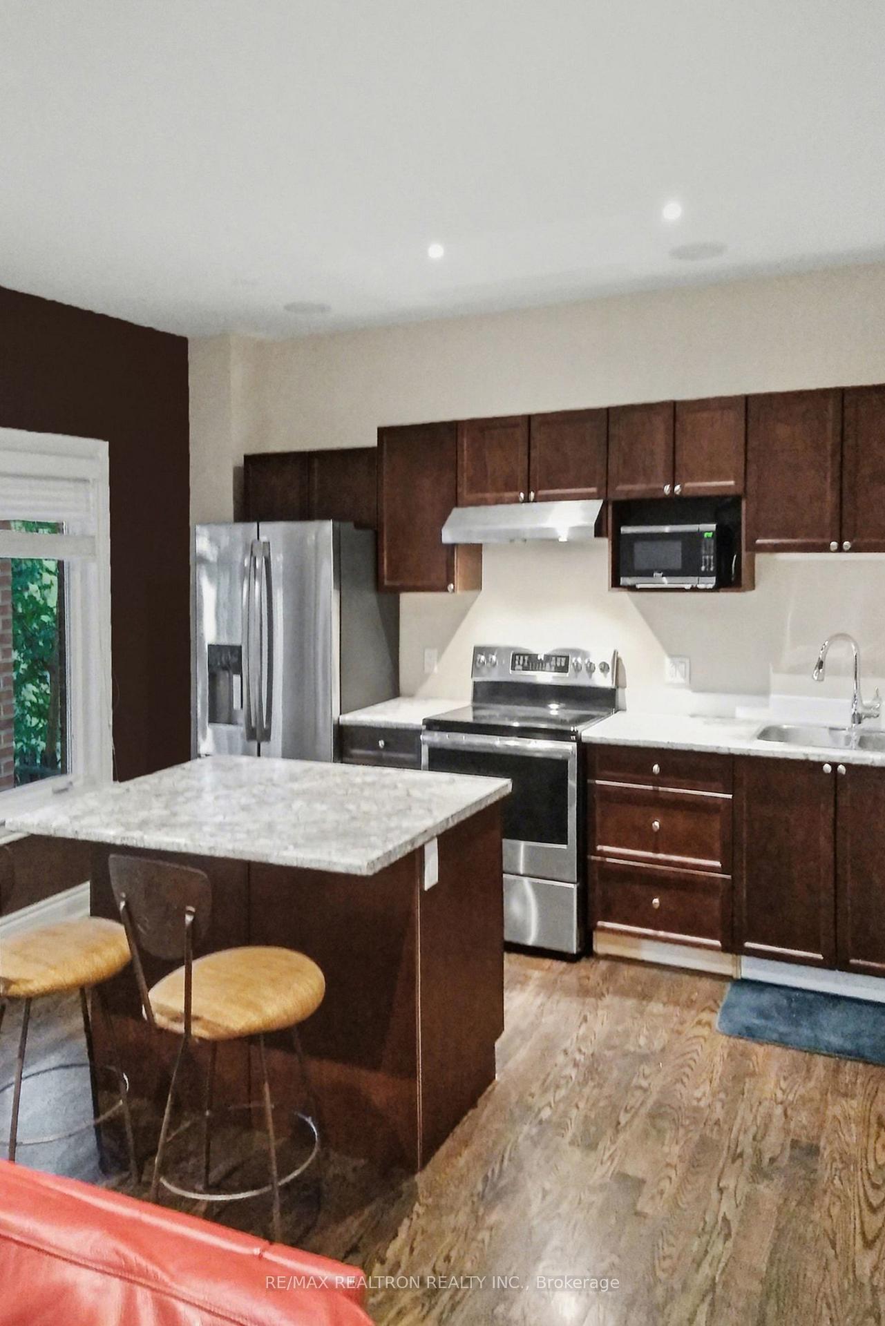 Photo 10 of 610 Besserer Street, Ottawa, Sandy Hill — HOMEH