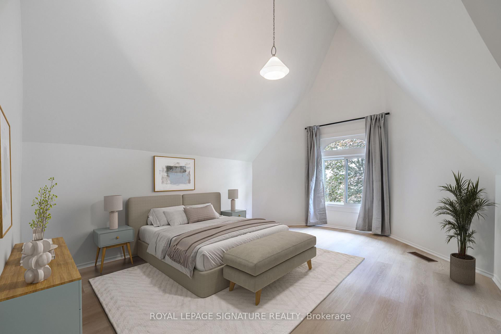 Photo 4 of Unit 3rd, 103 Gloucester Street, Toronto, Church-Yonge Corridor — HOMEH