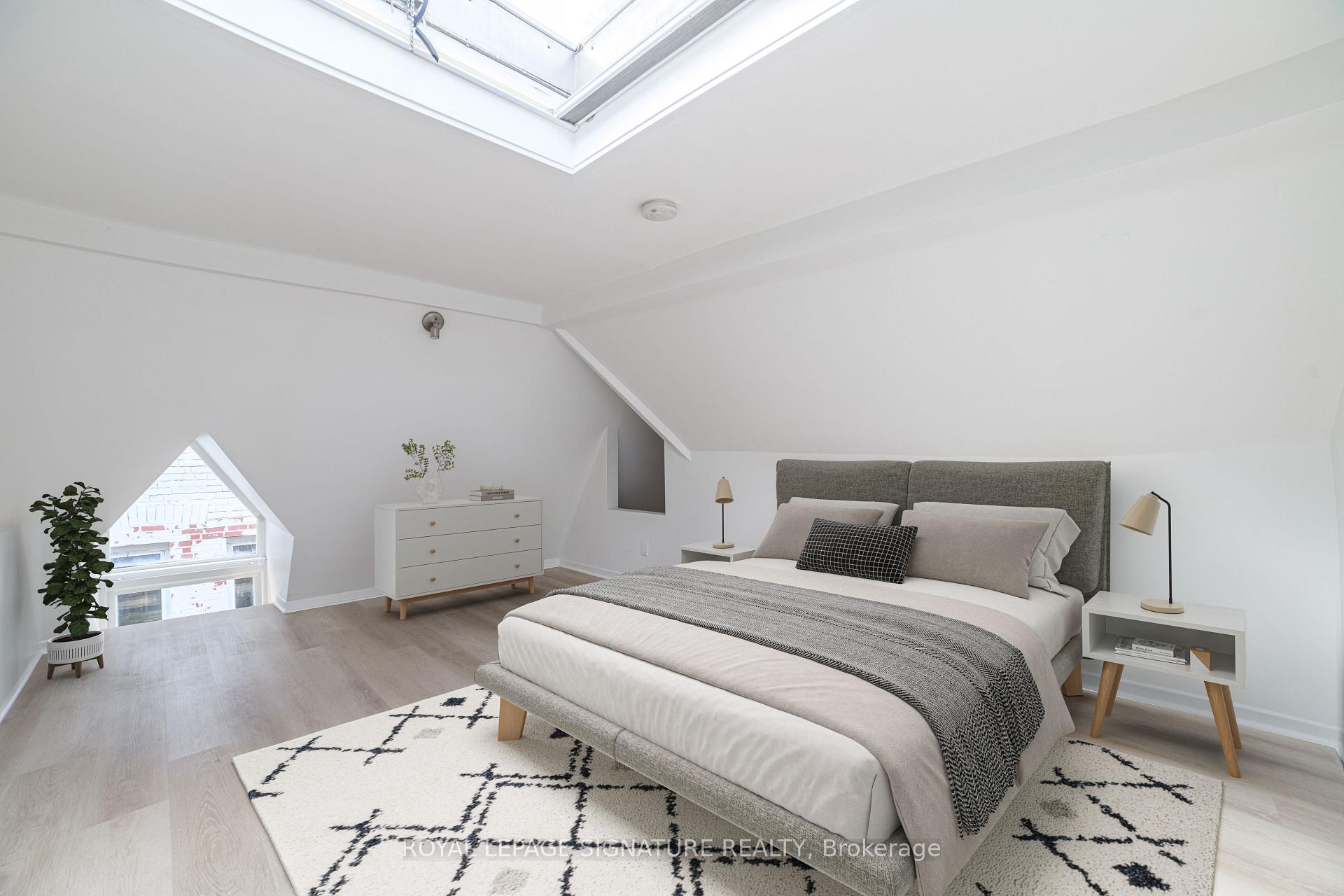 Photo 11 of Unit 3rd, 103 Gloucester Street, Toronto, Church-Yonge Corridor — HOMEH