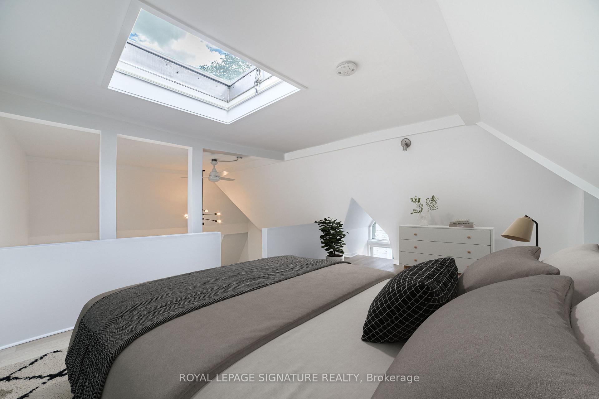 Photo 13 of Unit 3rd, 103 Gloucester Street, Toronto, Church-Yonge Corridor — HOMEH