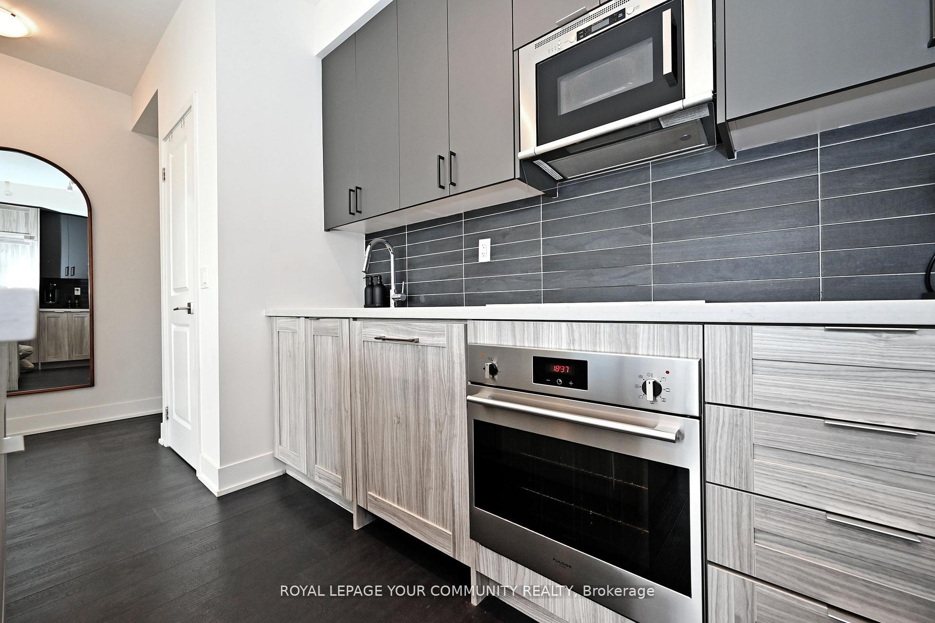 Photo 14 of Unit 1607, 2908 Highway 7, Vaughan, Concord — HOMEH