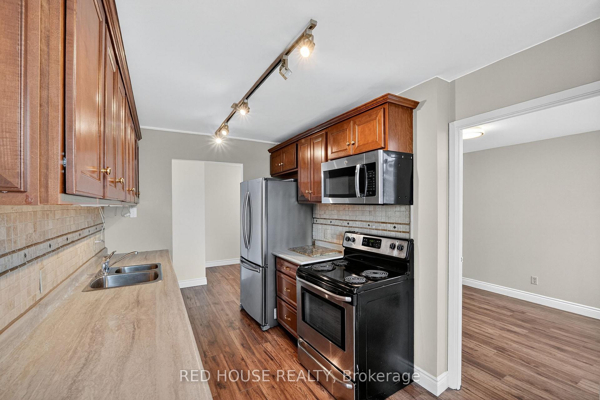 Photo 8 of Unit 1404, 75 Queen Street N, Hamilton, Strathcona — HOMEH
