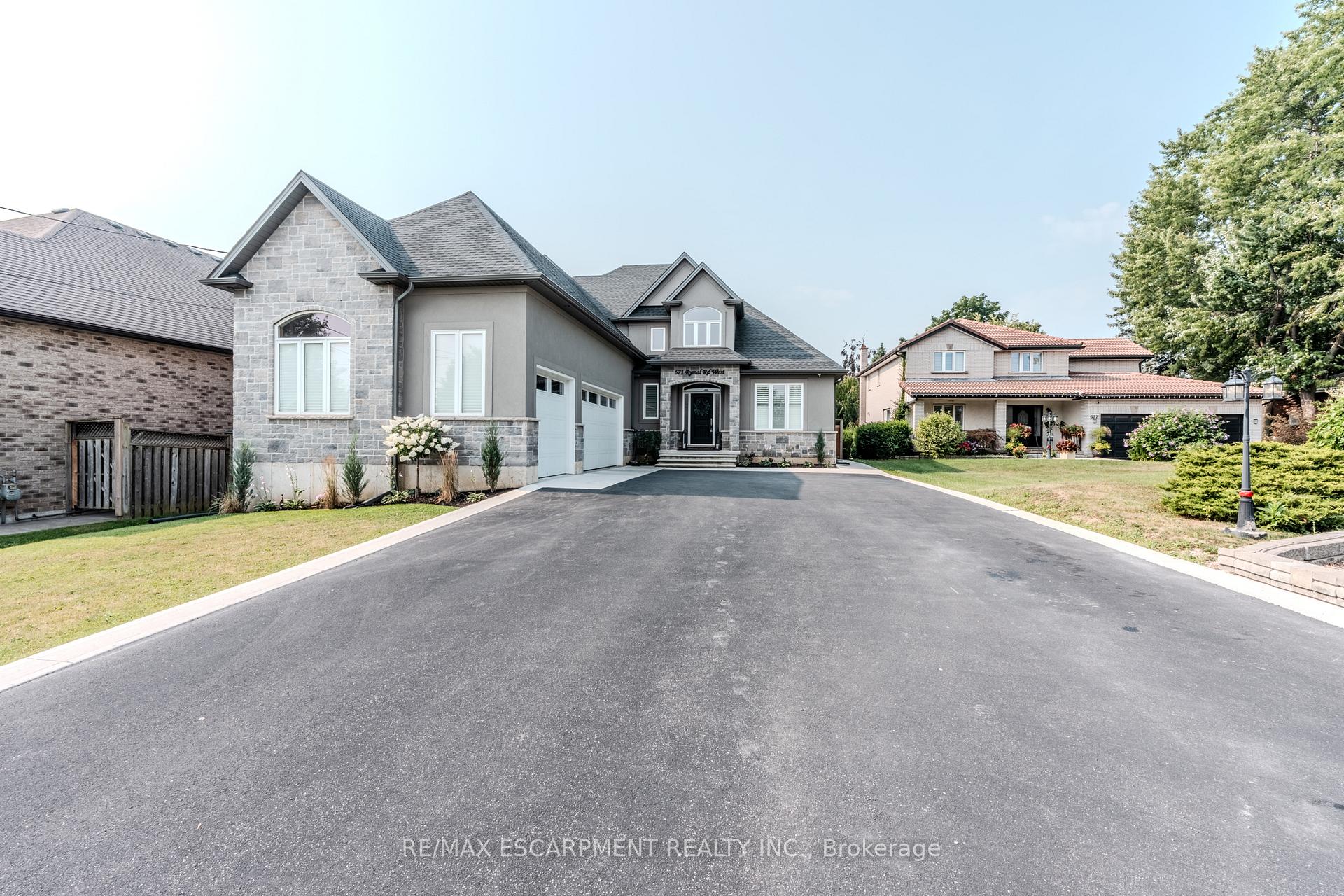 Photo 1 of 671 Rymal Road W, Hamilton, Carpenter — HOMEH